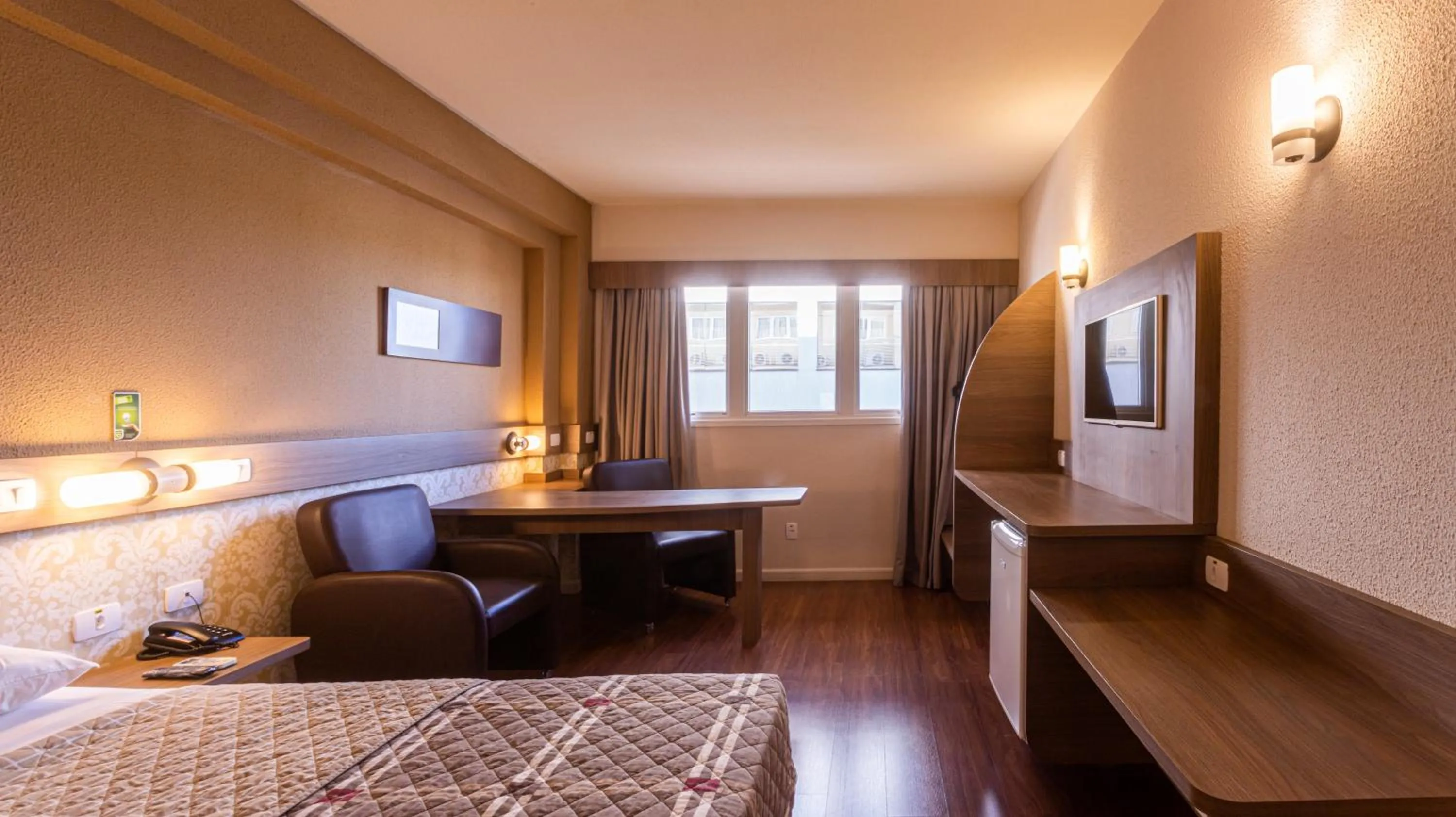 Photo of the whole room, Bed in Hotel 10 Palmas