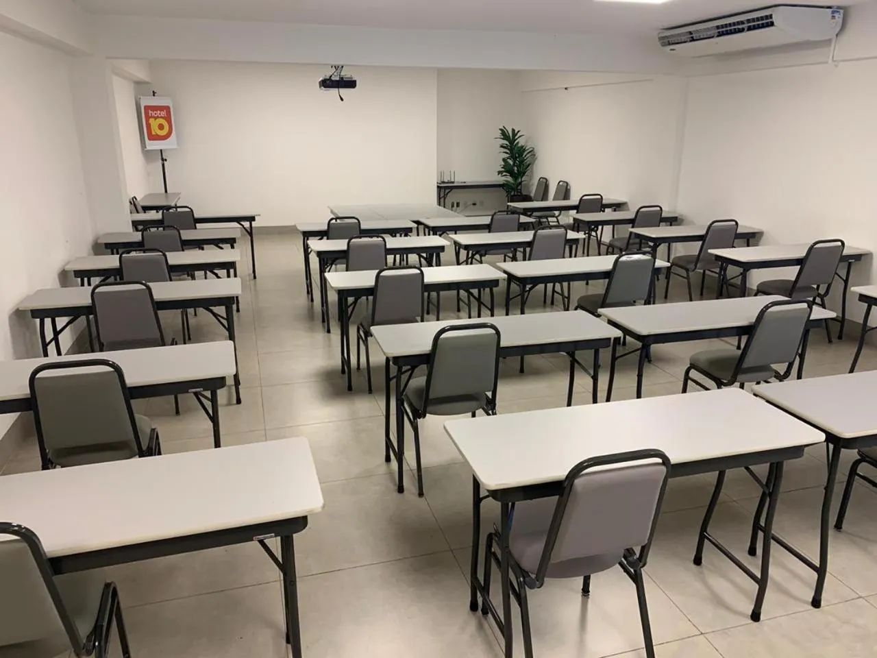 Area and facilities in Hotel 10 Palmas