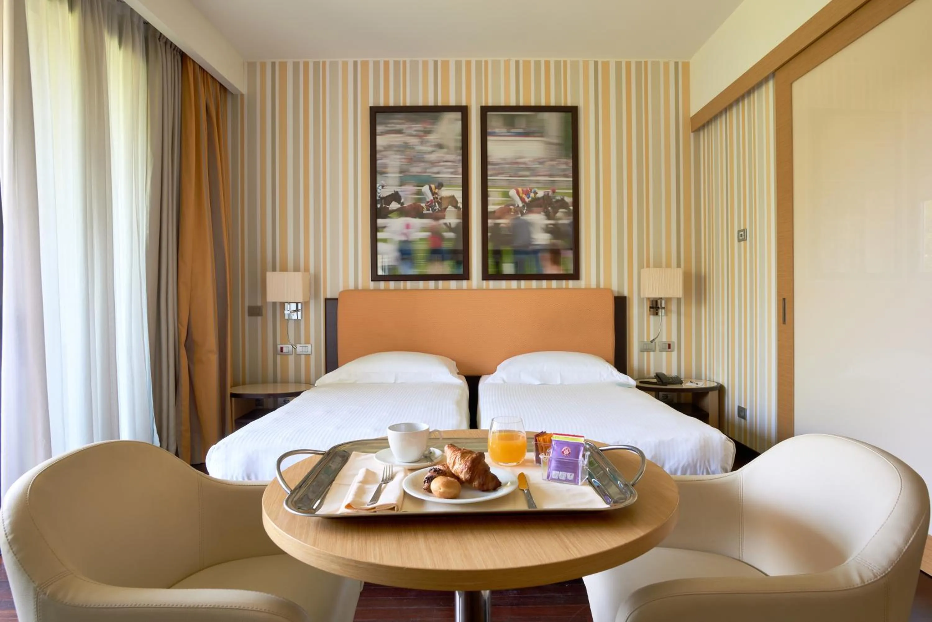 Bed in UNAHOTELS Varese