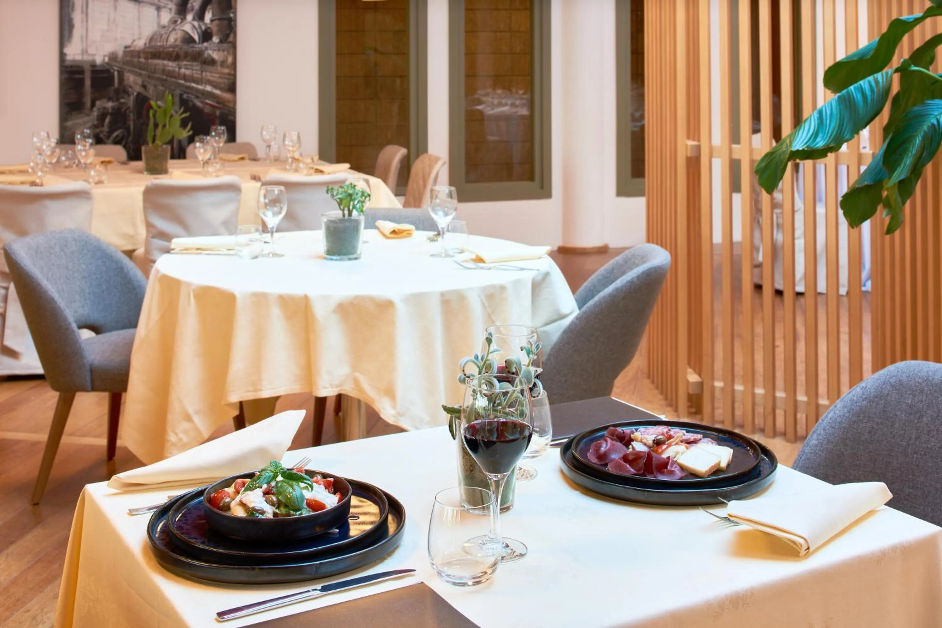 Food and drinks in UNAHOTELS Varese