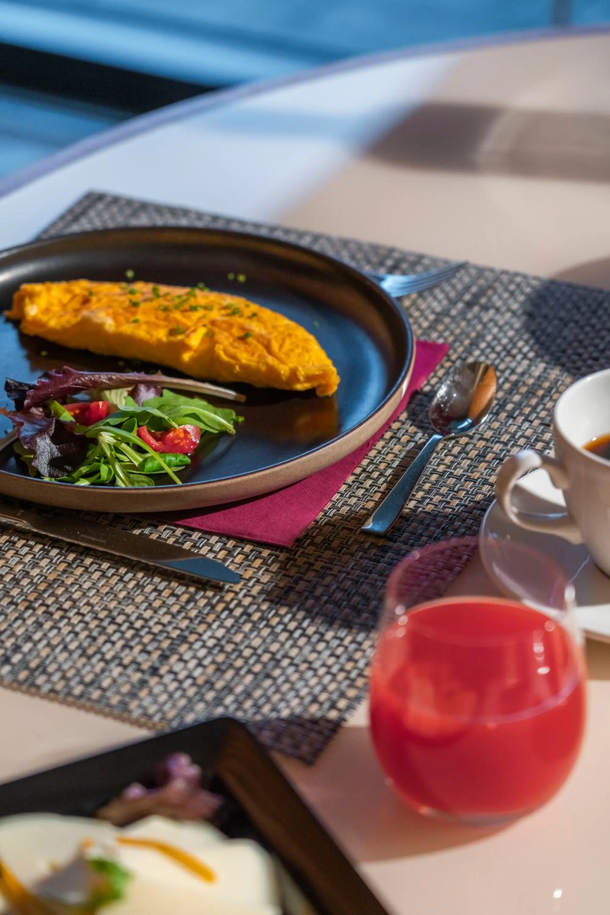 Restaurant/places to eat in UNAHOTELS Varese