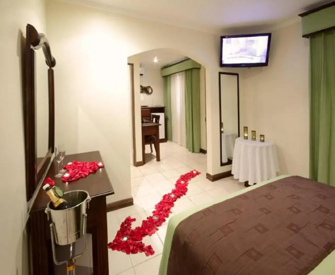 Deluxe Triple Room in Hotel Iguana Verde Deluxe Triple Room in Hotel Iguana Verde