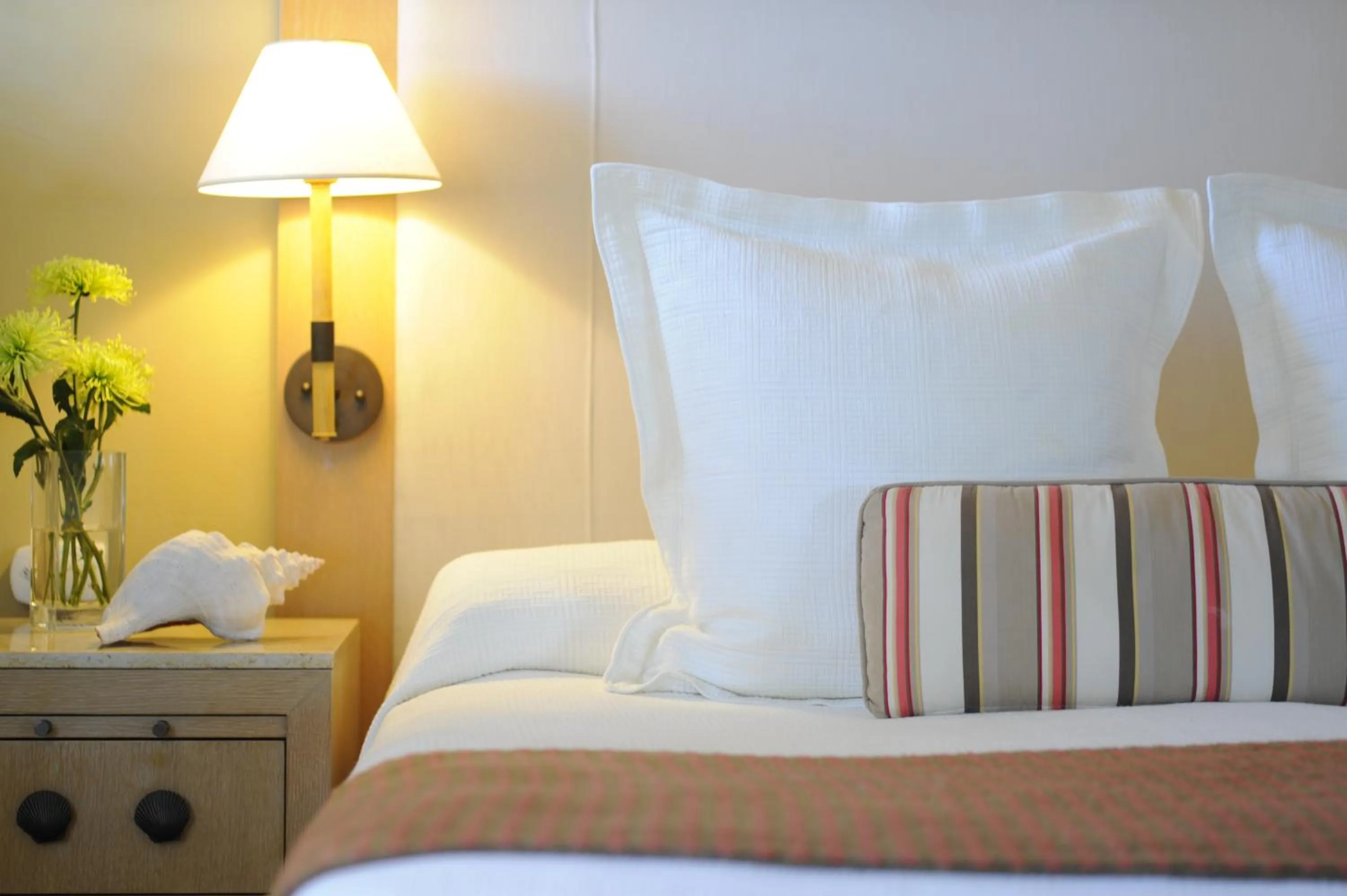 Bedroom, Bed in Scripps Inn