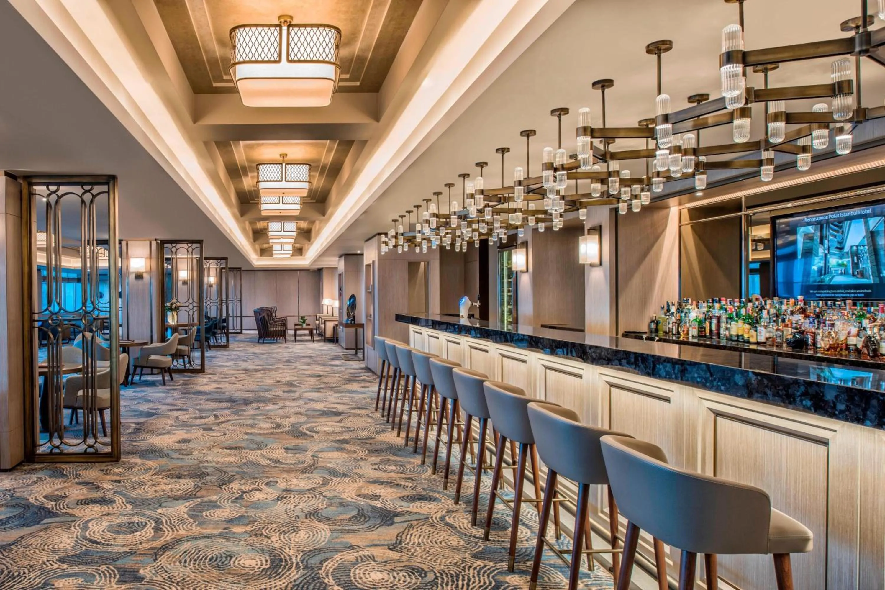 Lounge or bar in Renaissance Polat Istanbul Hotel