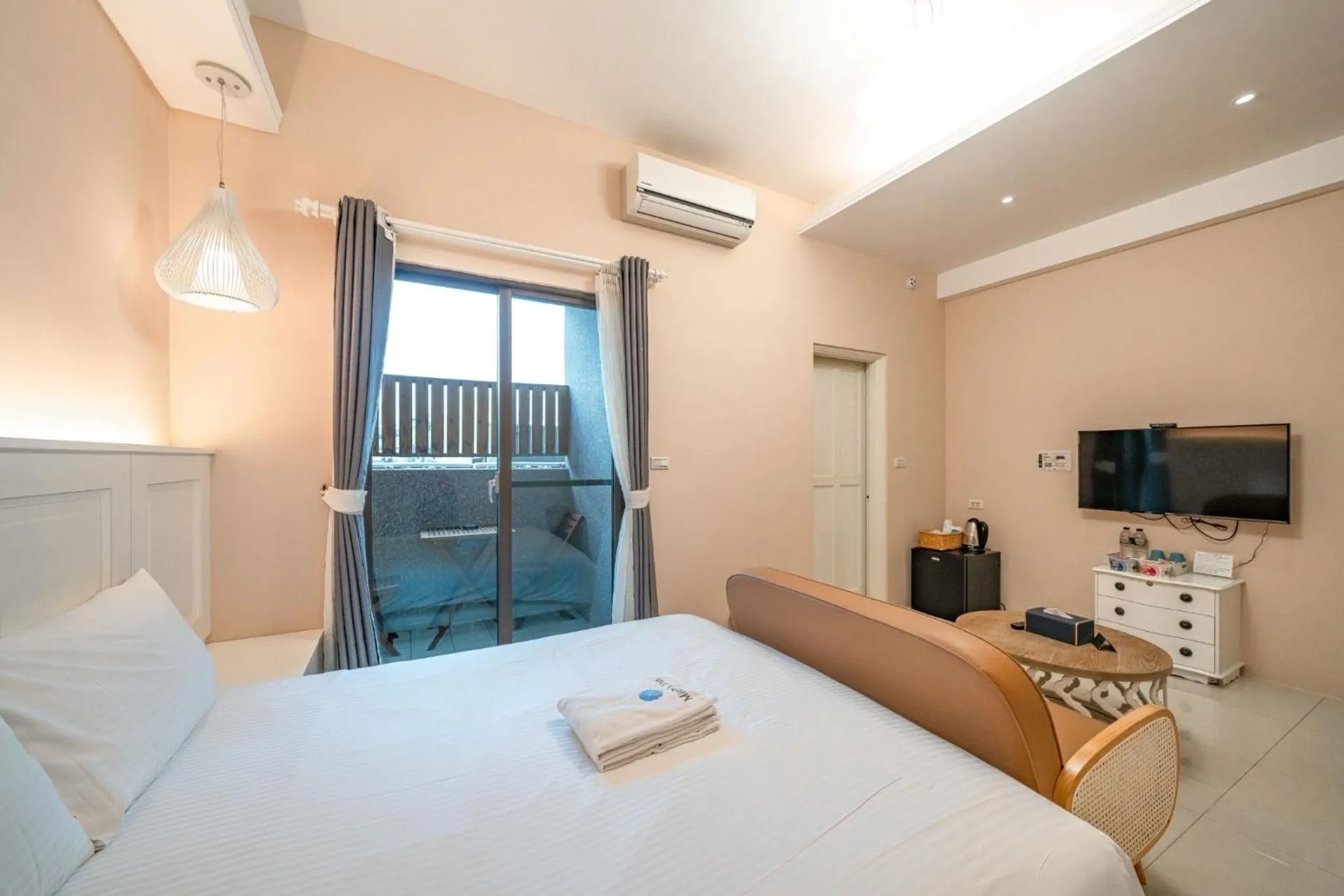 Bed in 咩咩不是羊民宿Mieh's Inn 花蓮市區 電梯 寵物友善民宿