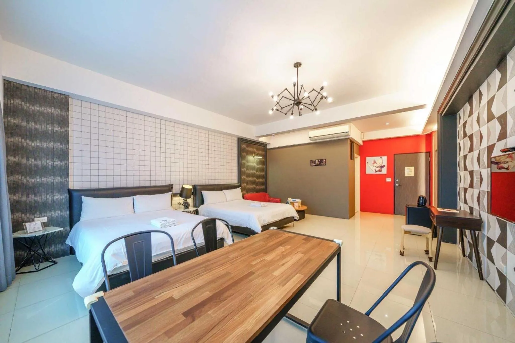 Bed in 咩咩不是羊民宿Mieh's Inn 花蓮市區 電梯 寵物友善民宿