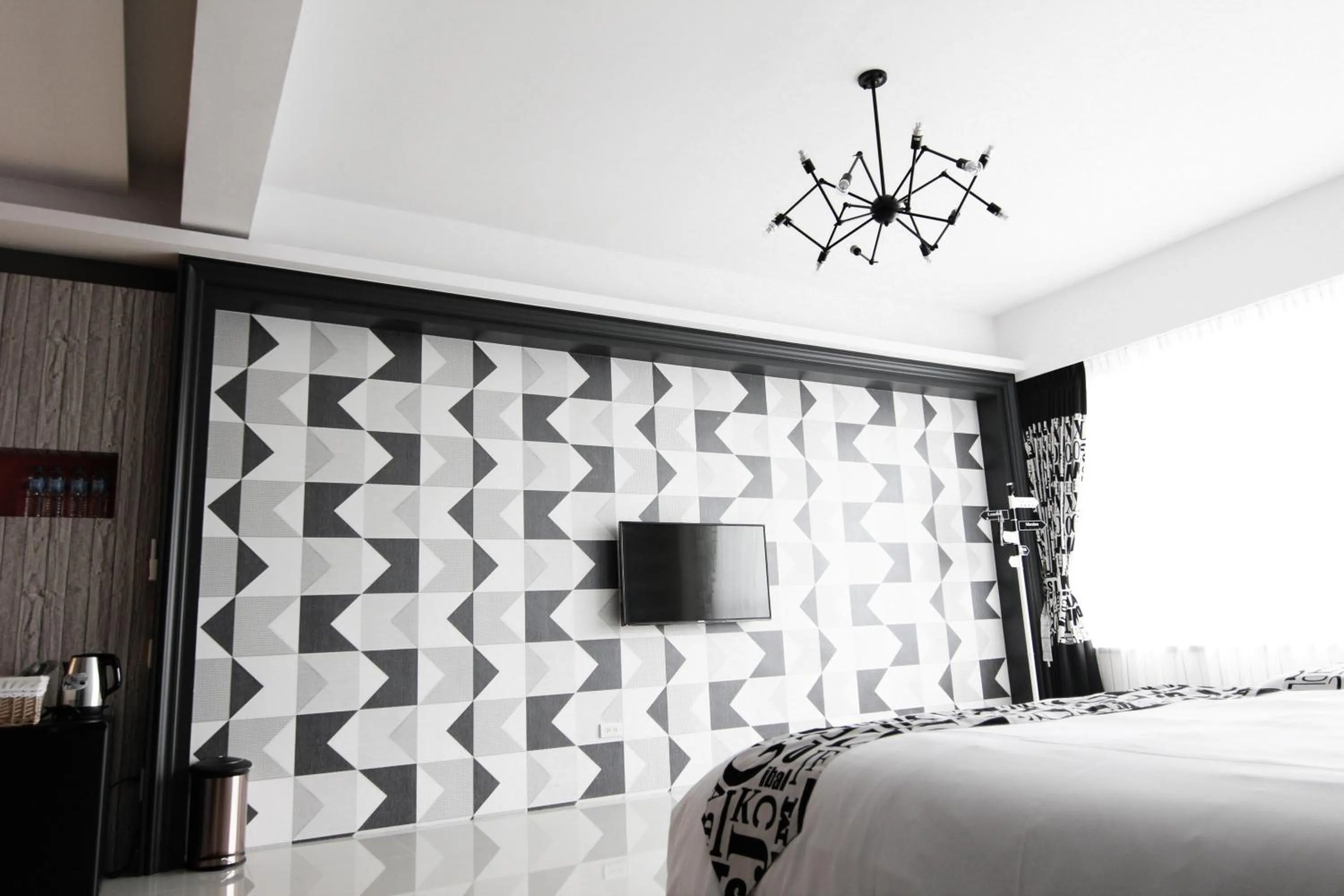 Bed in 咩咩不是羊民宿Mieh's Inn 花蓮市區 電梯 寵物友善民宿