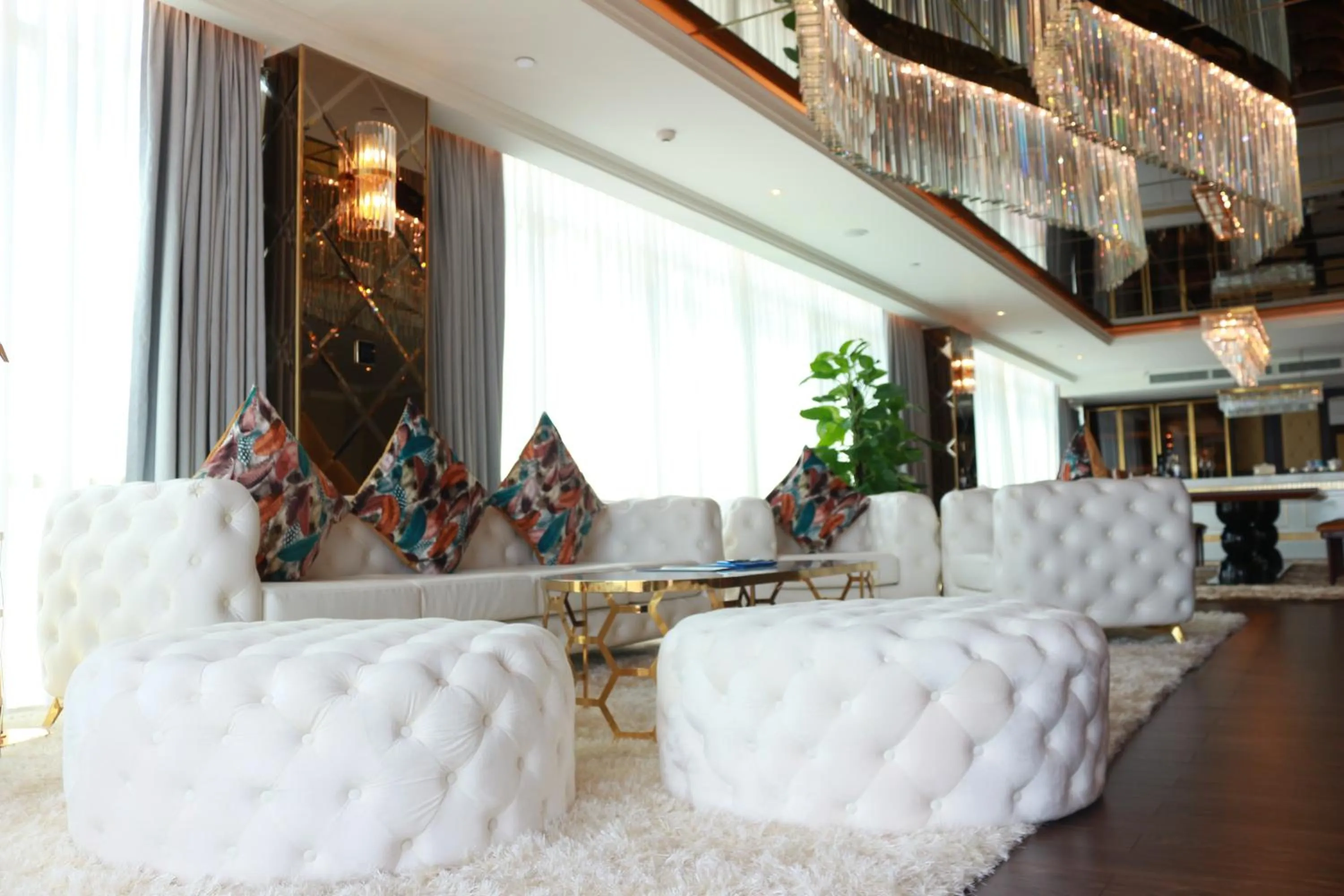 Living room in Diamond Bay Hotel