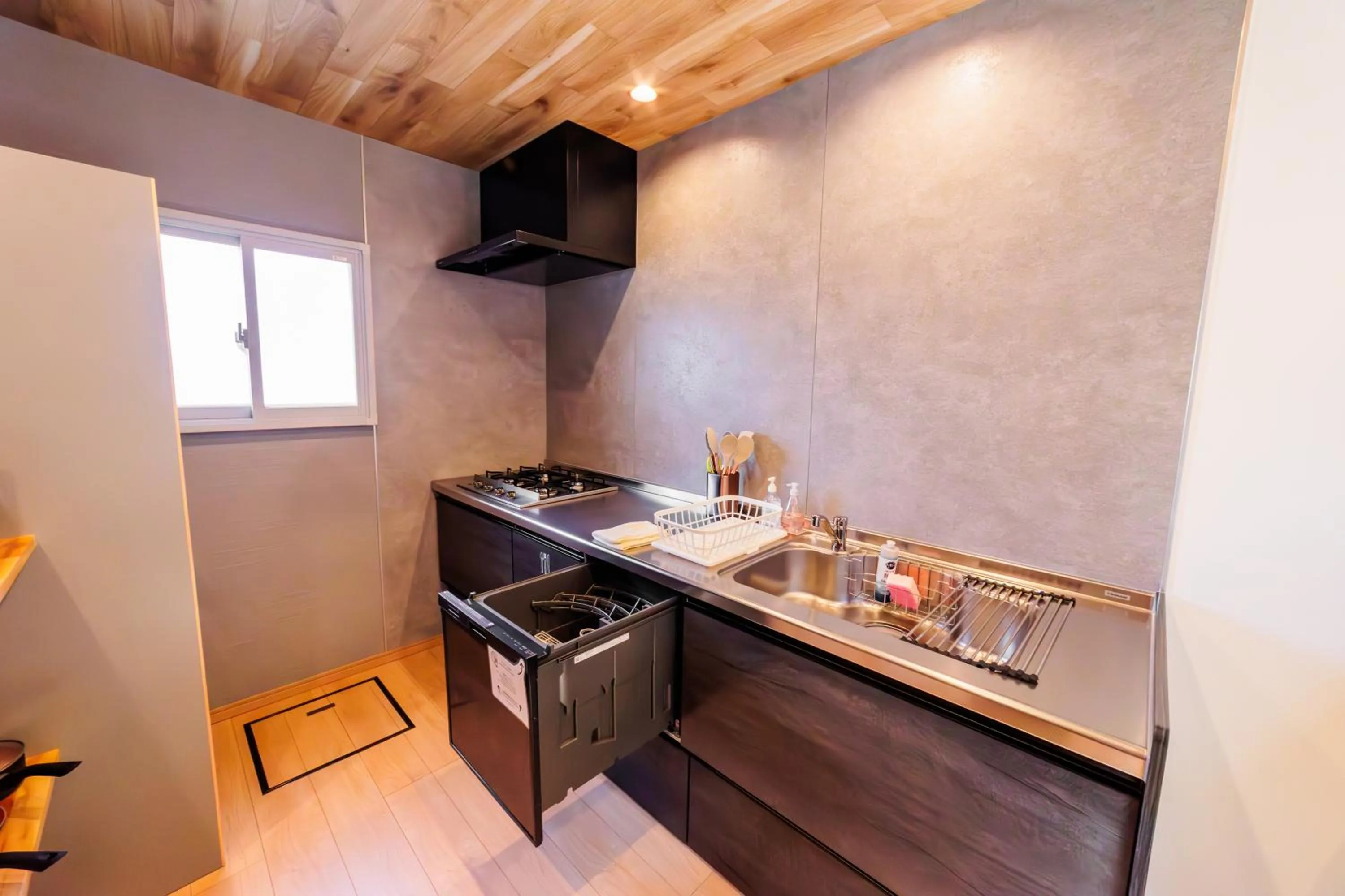Kitchen or kitchenette in Tomareru Himitsukichi L-Base