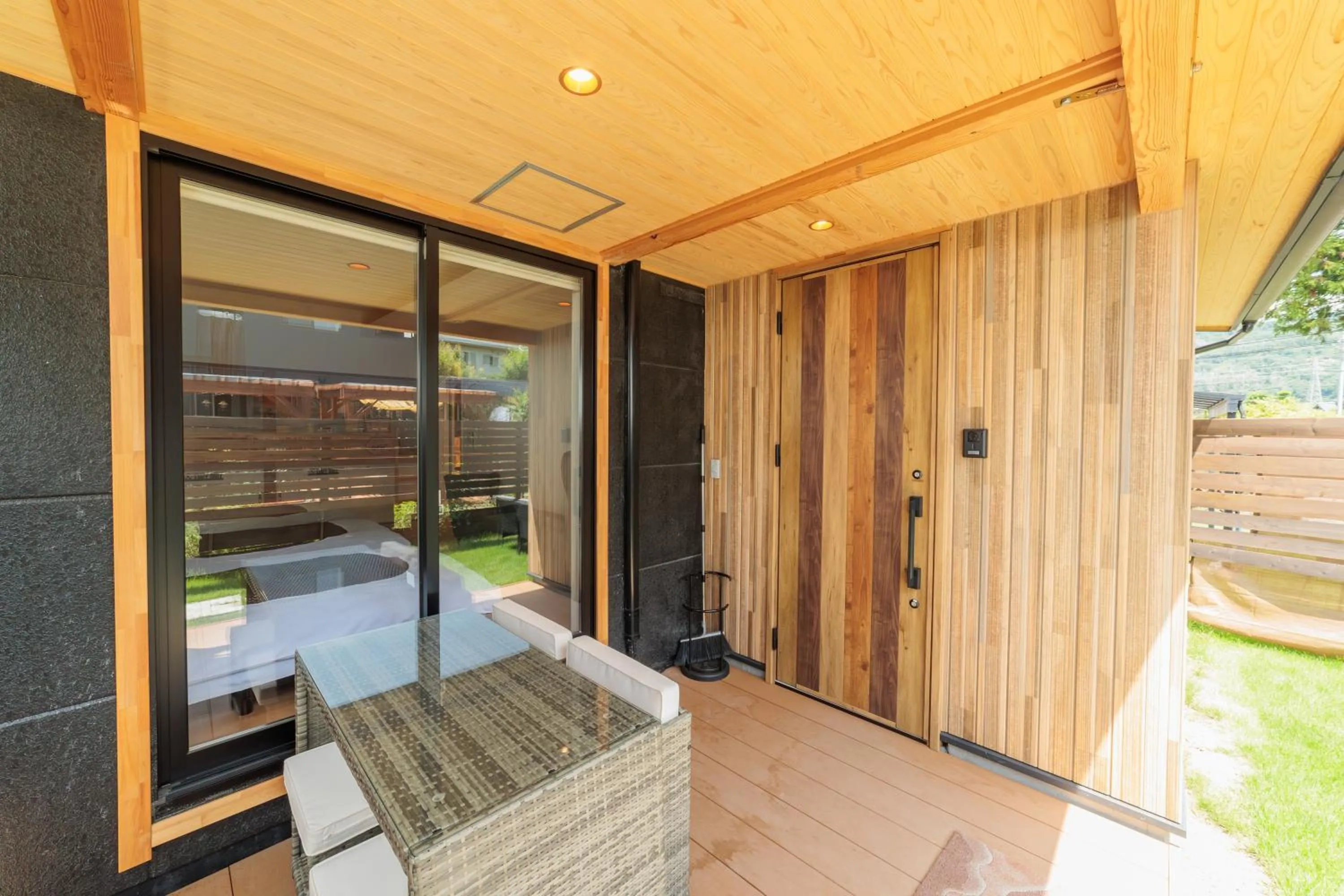 Photo of the whole room in Tomareru Himitsukichi L-Base