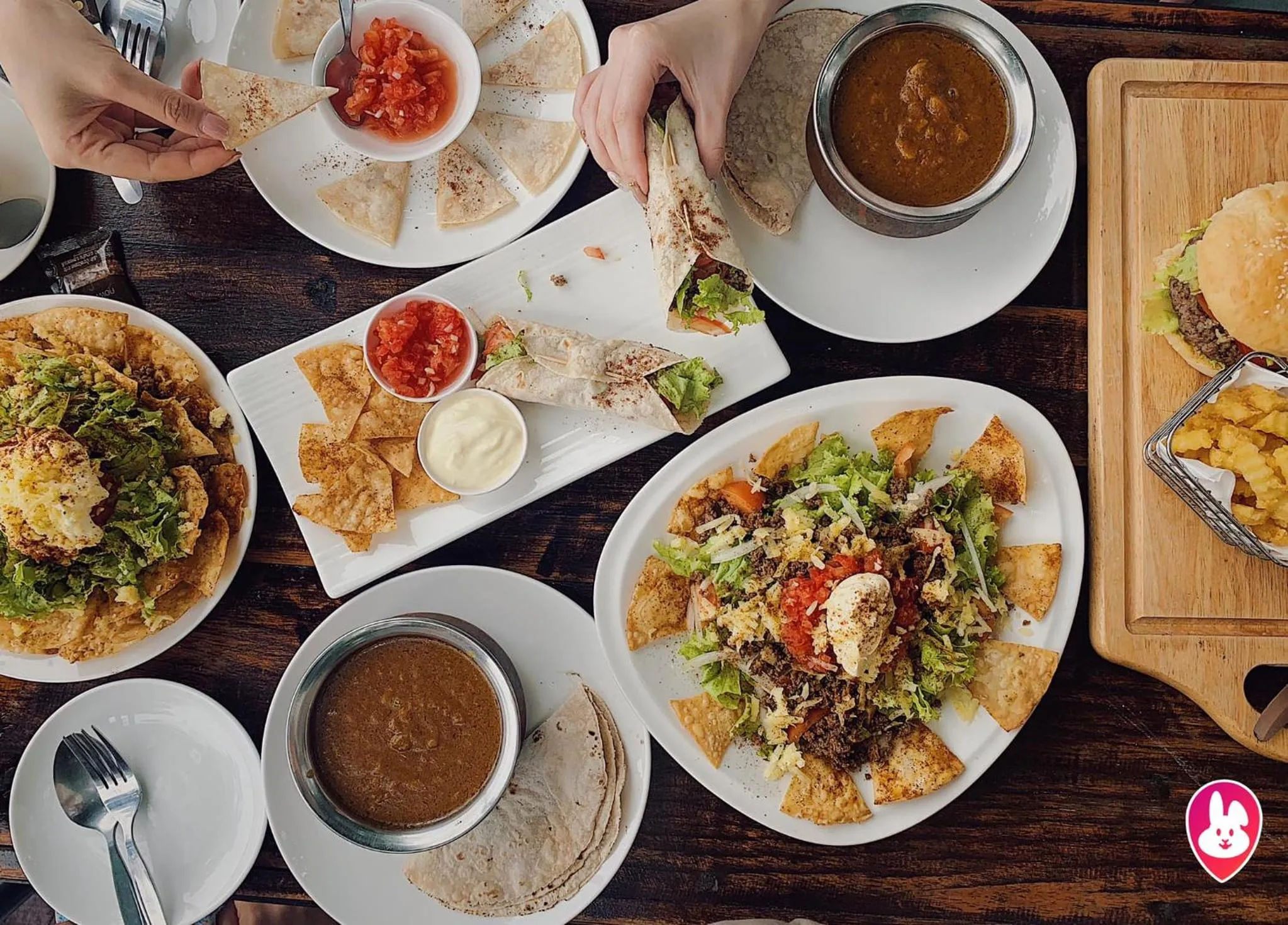 Meals in Pilgrim's Kitchen & Inn