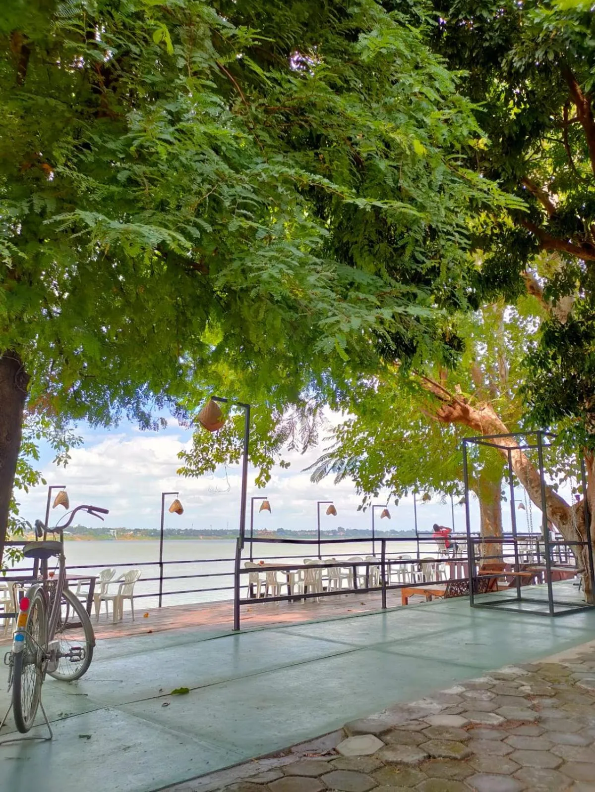 Restaurant/places to eat in Pilgrim's Kitchen & Inn