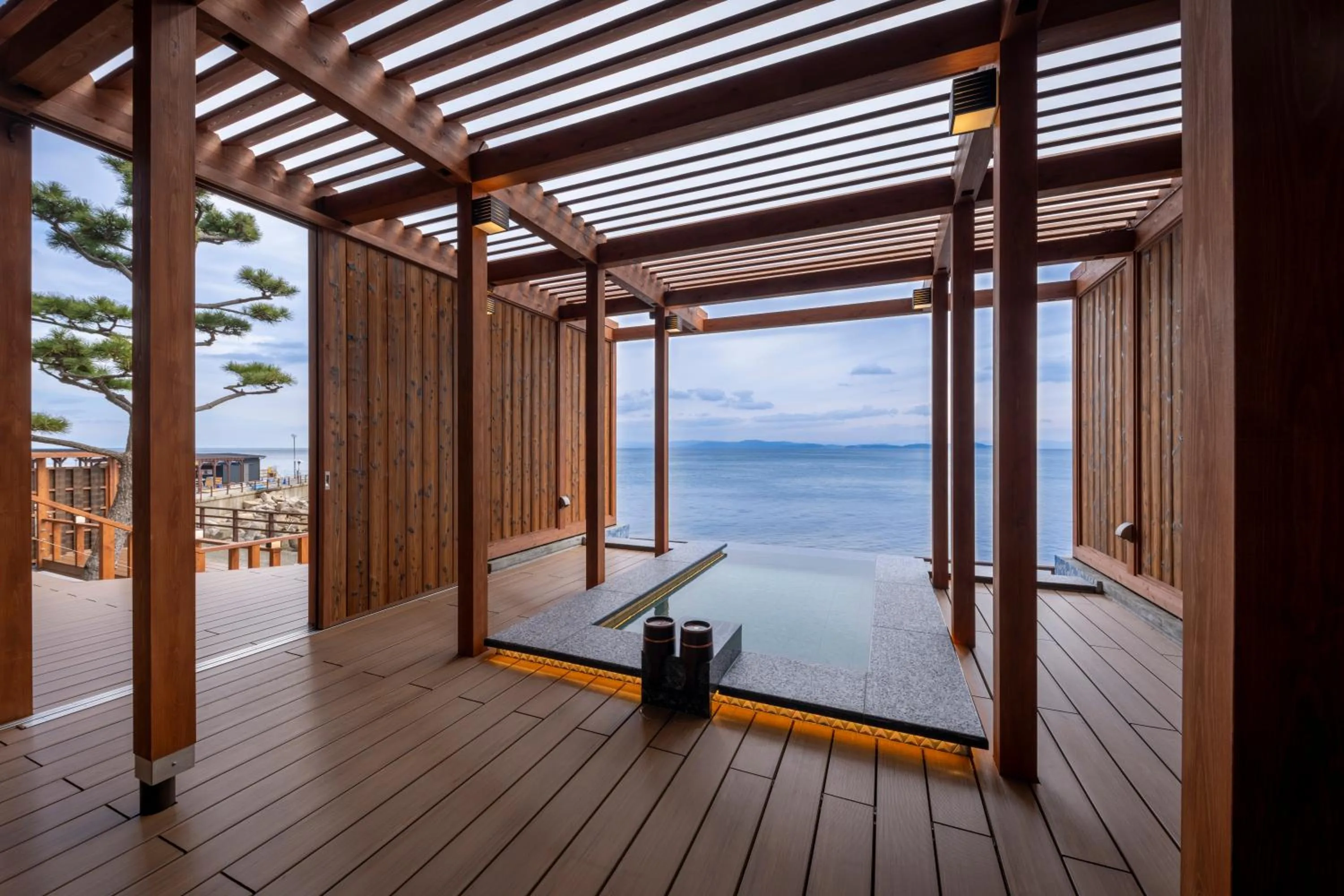 Photo of the whole room in Awakan