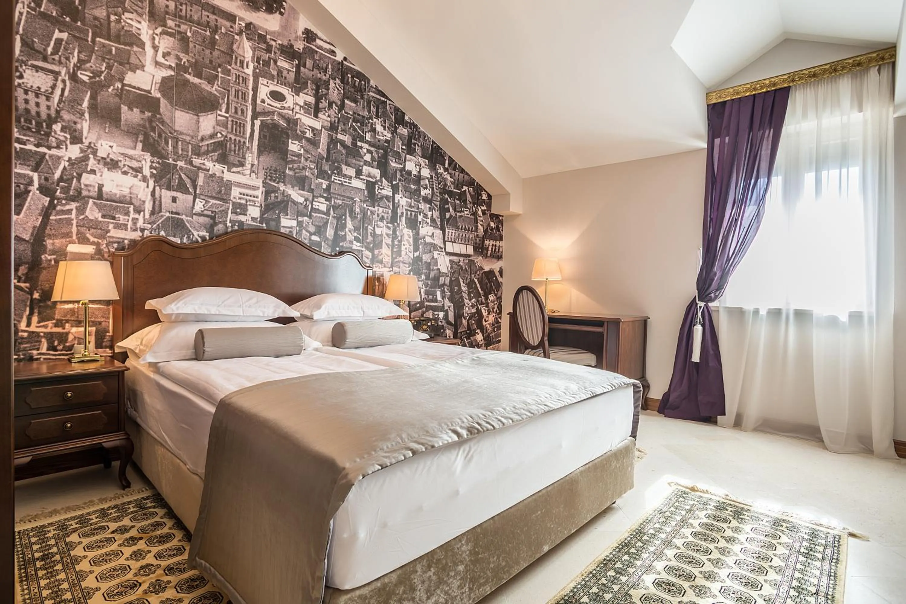 Bedroom, Bed in Splendida Palace