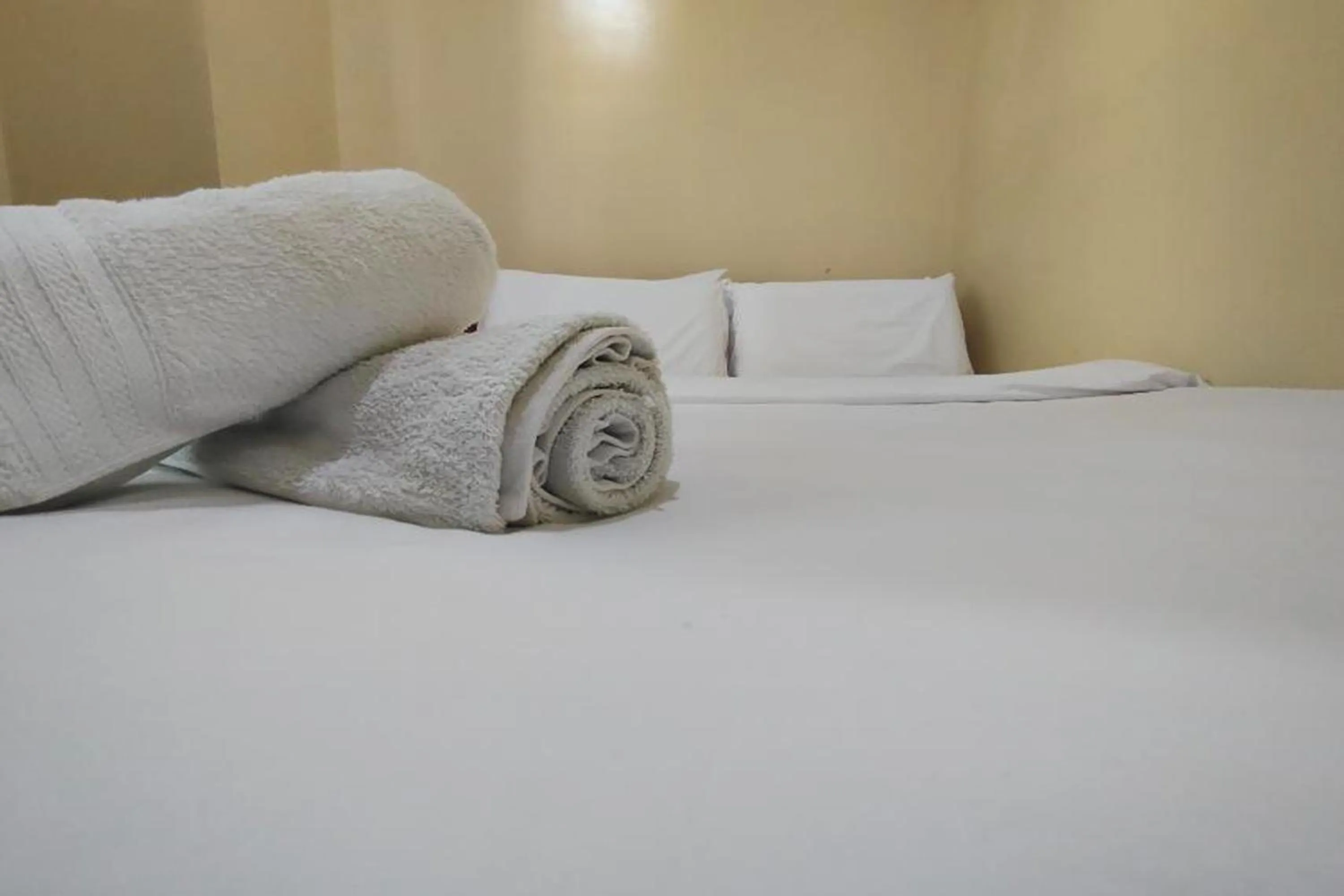 Bedroom, Bed in Boracay Backpackers