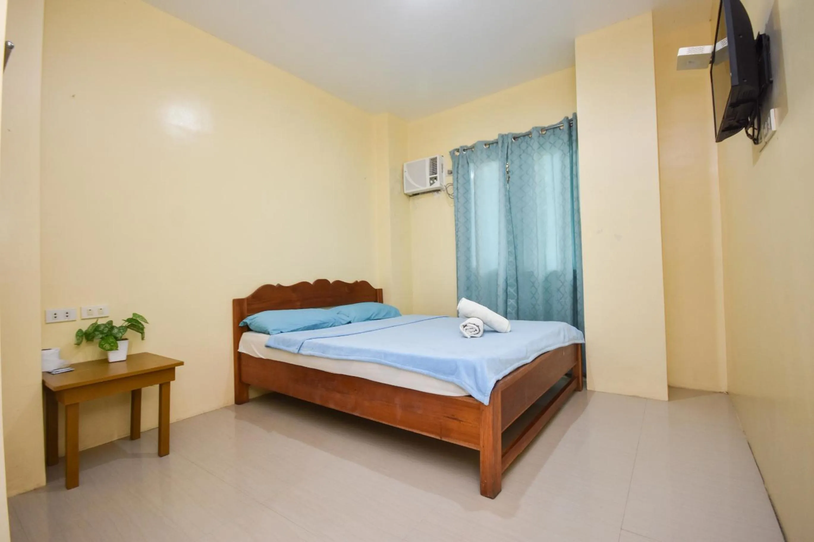 Bed in Boracay Backpackers