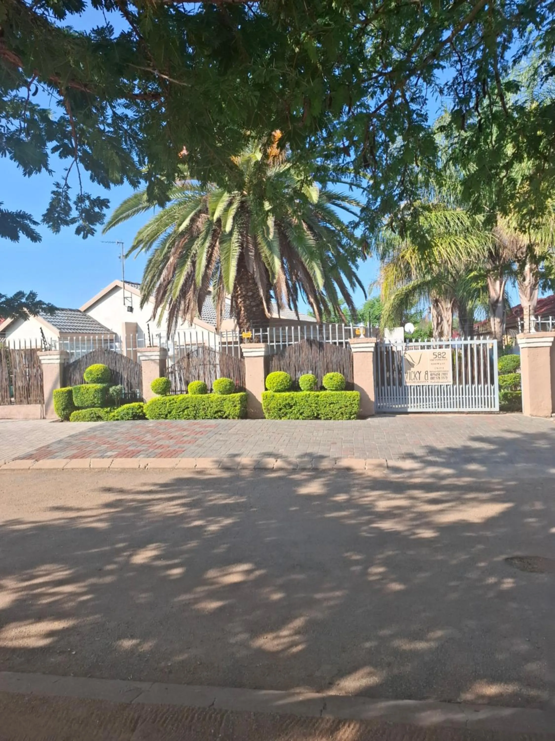 Vicky B Bed and Breakfast