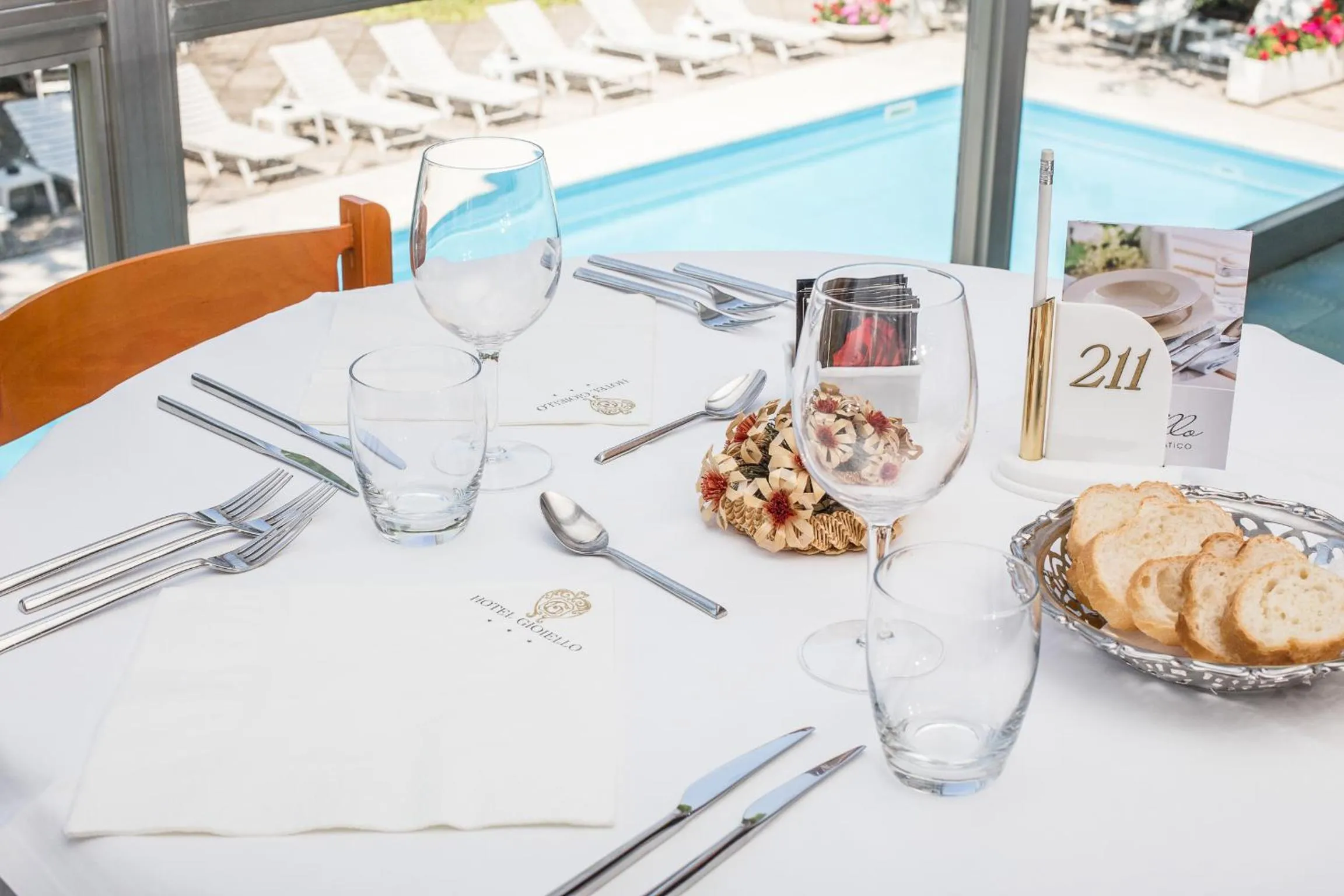 Restaurant/places to eat in Hotel Gioiello