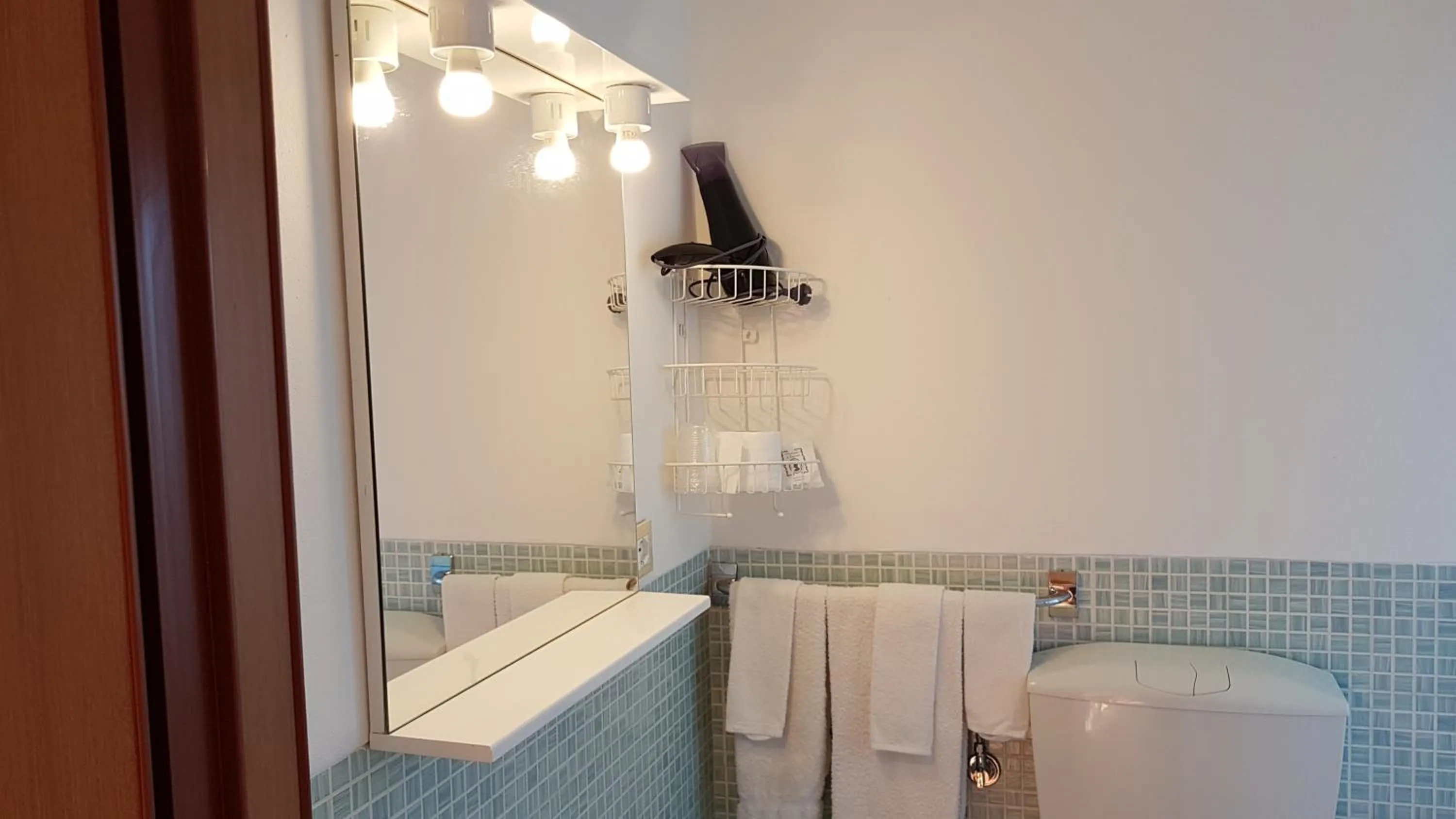 Bathroom in Aparthotel Amelia Dream View