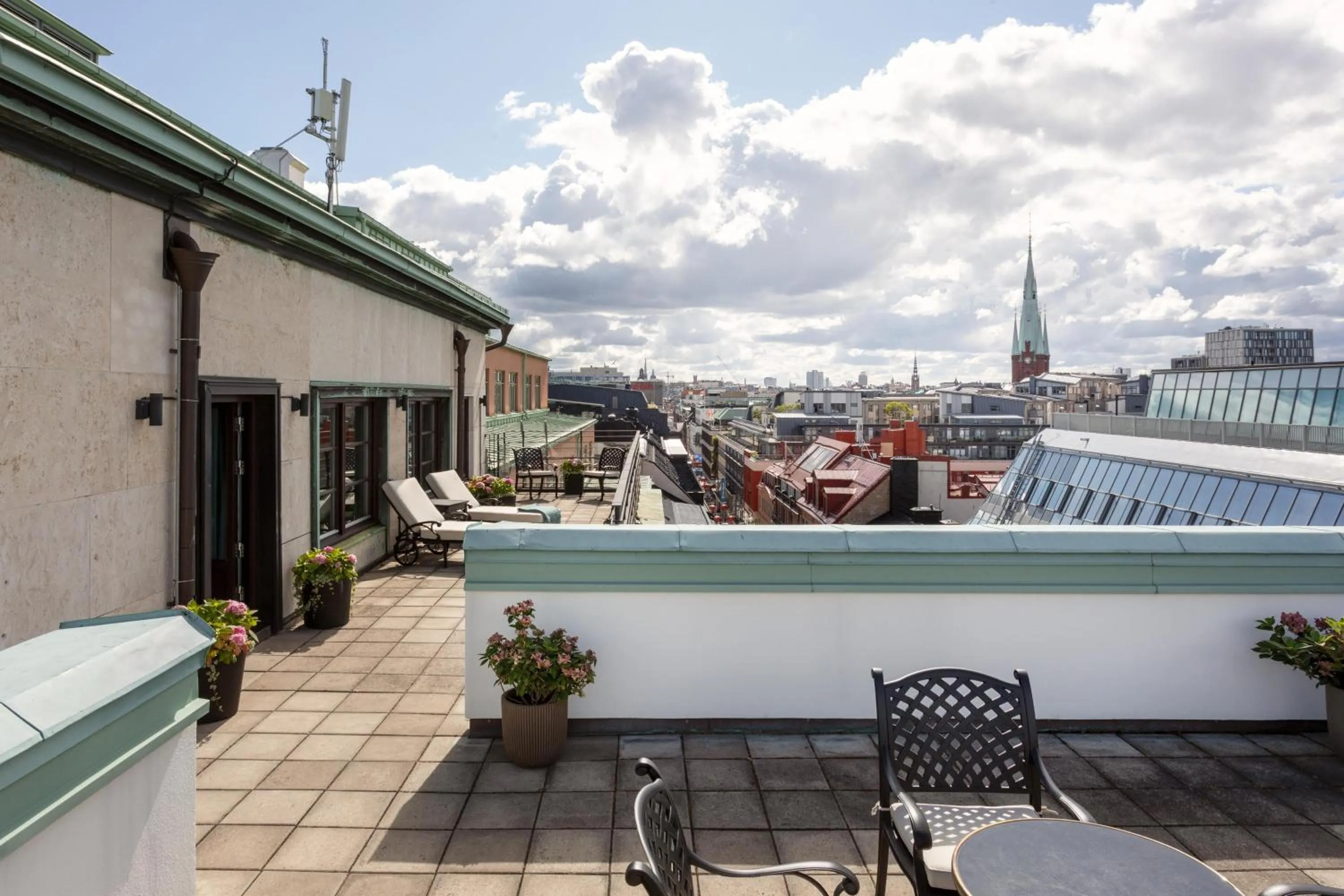 Photo of the whole room in Haymarket by Scandic