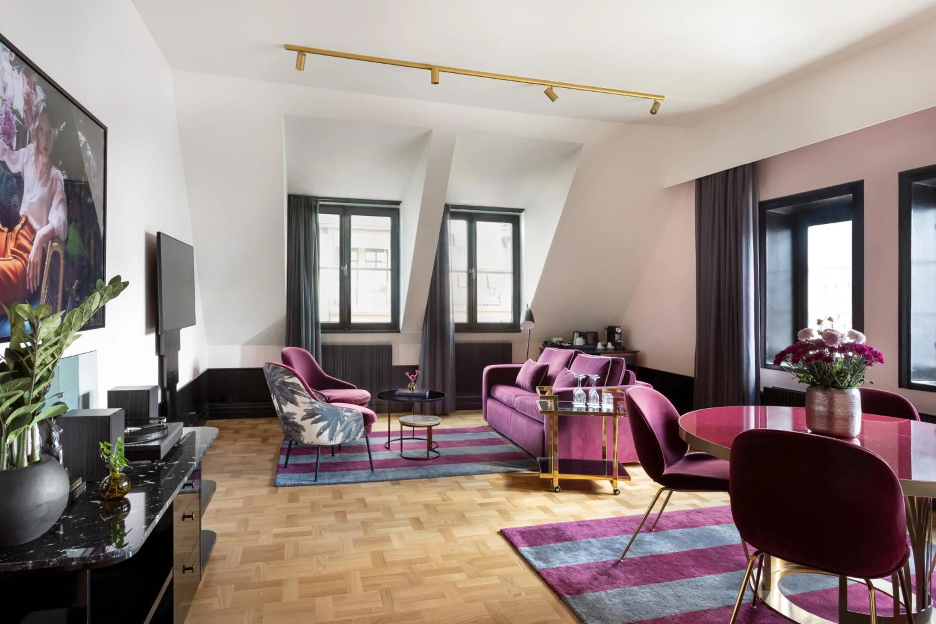 Bedroom in Haymarket by Scandic