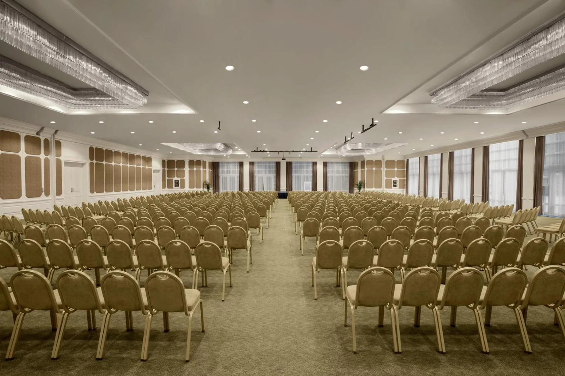 Meeting/conference room in Balmy Foresta