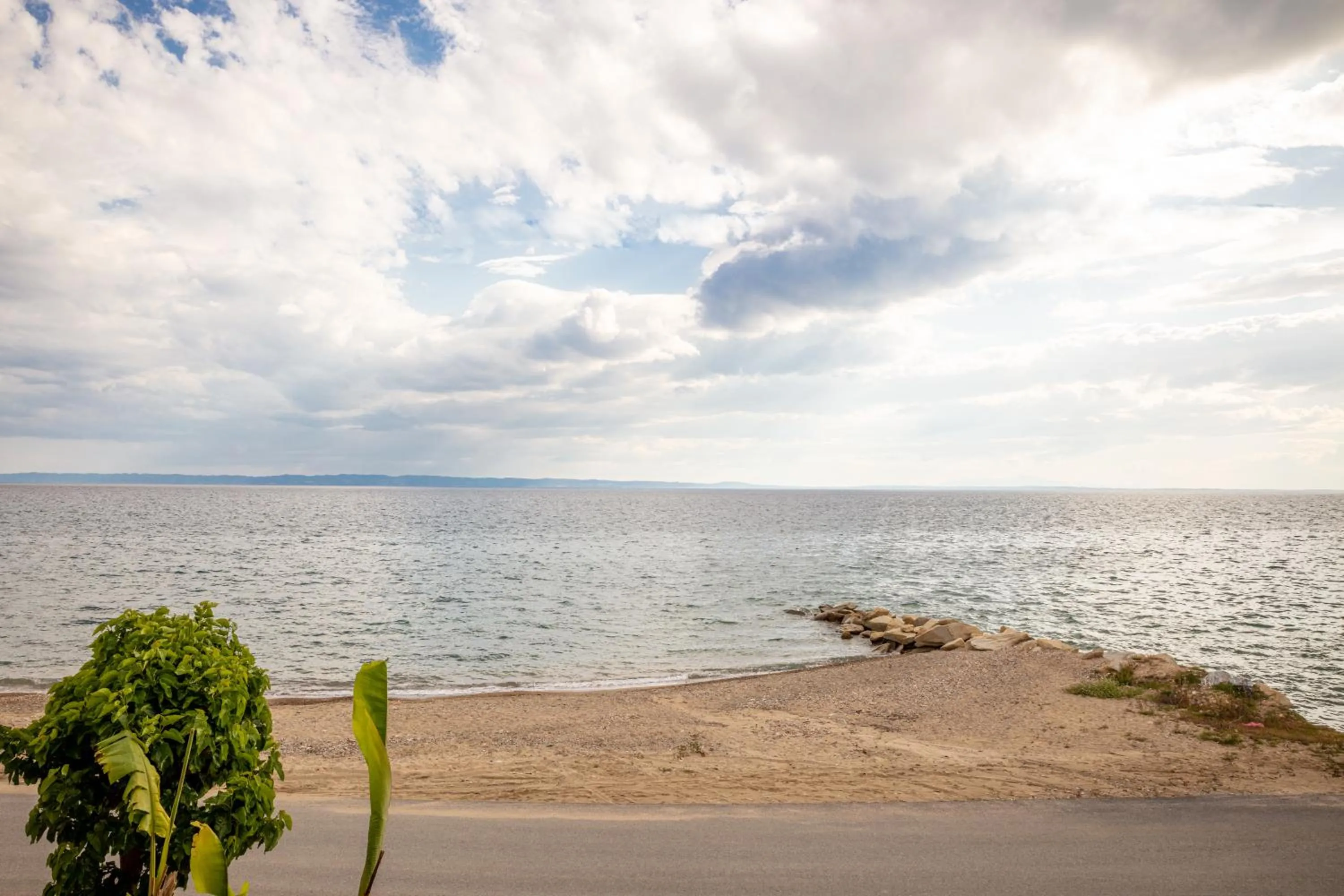 Beach in Royalty Suites Seaside