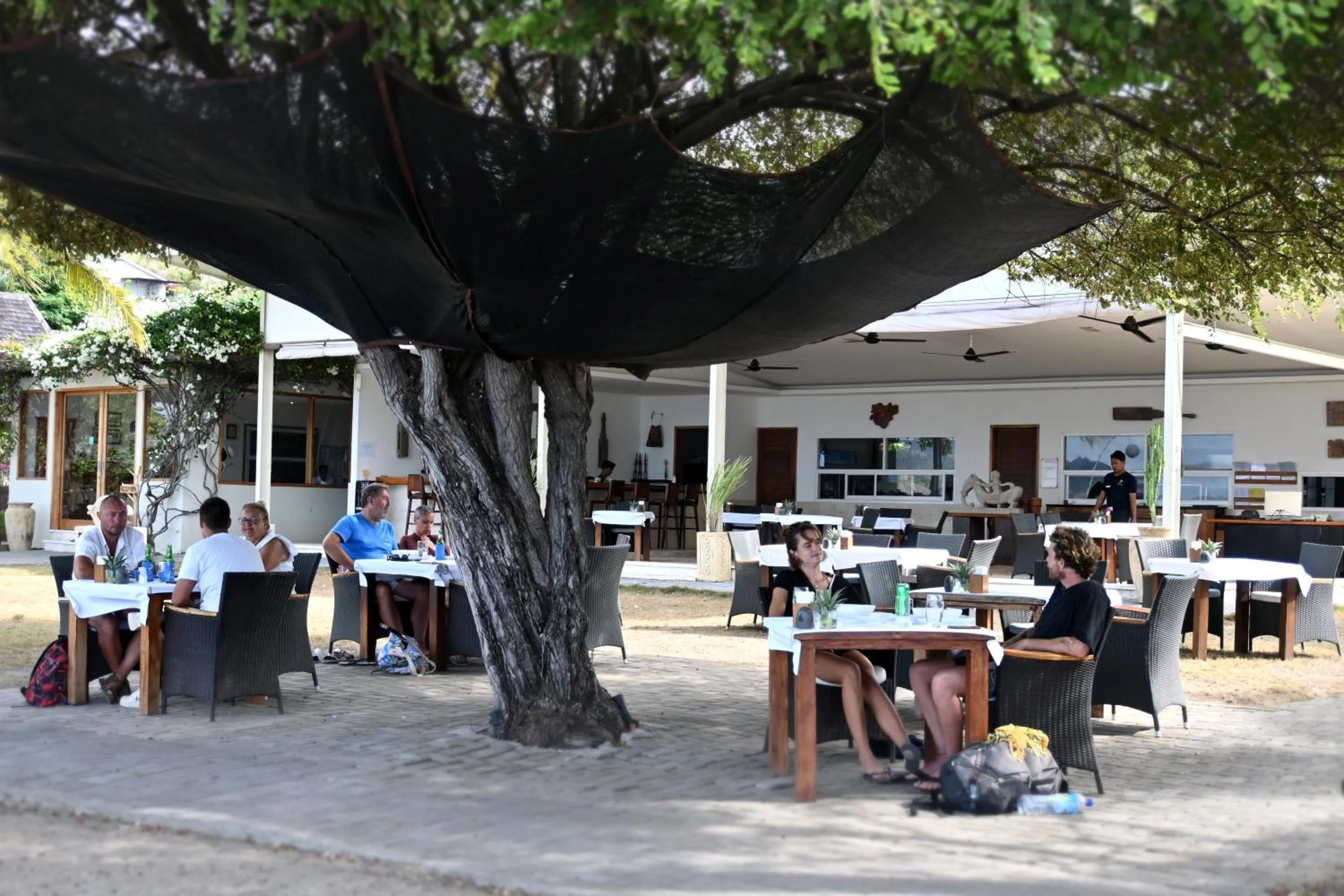 Restaurant/places to eat in Kokomo Resort Gili Gede