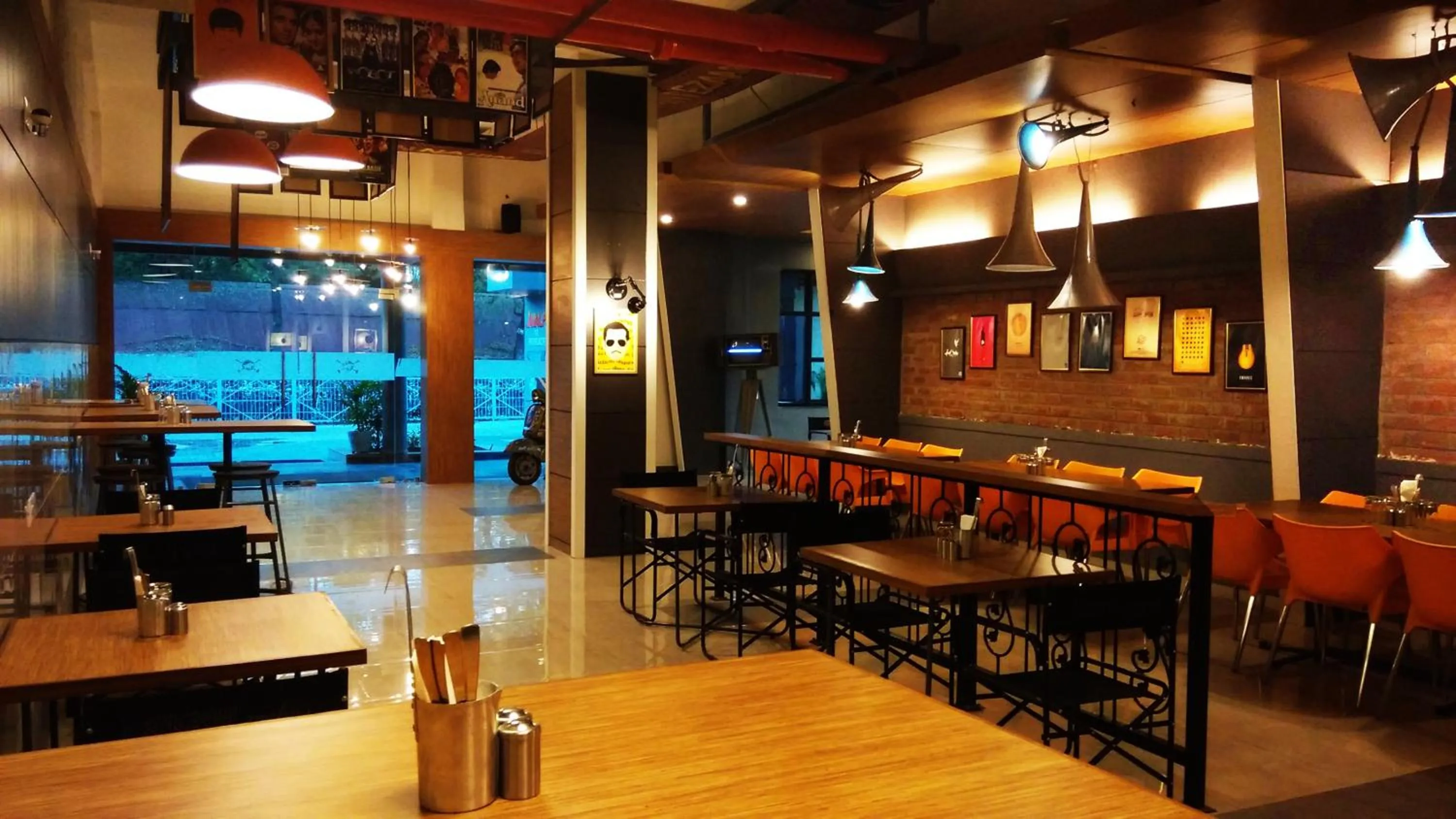 Facade/entrance in Max Hotels Jabalpur