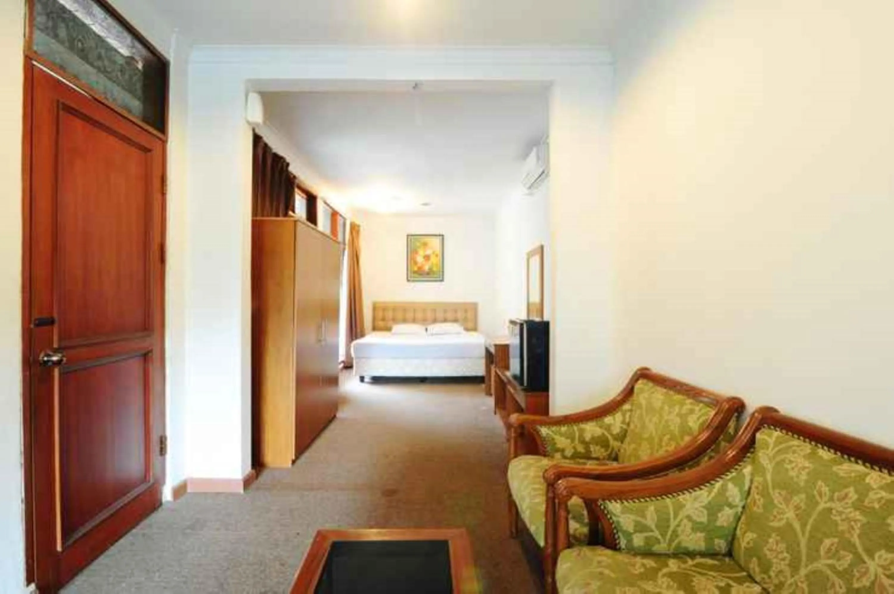 Bedroom, Bed in De'Qur Hotel Bandung