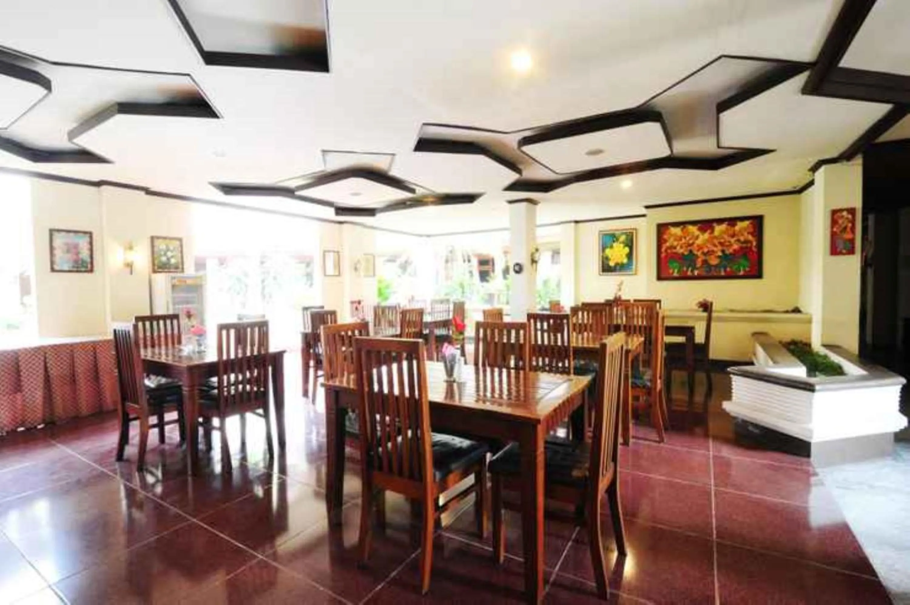 Restaurant/places to eat in De'Qur Hotel Bandung