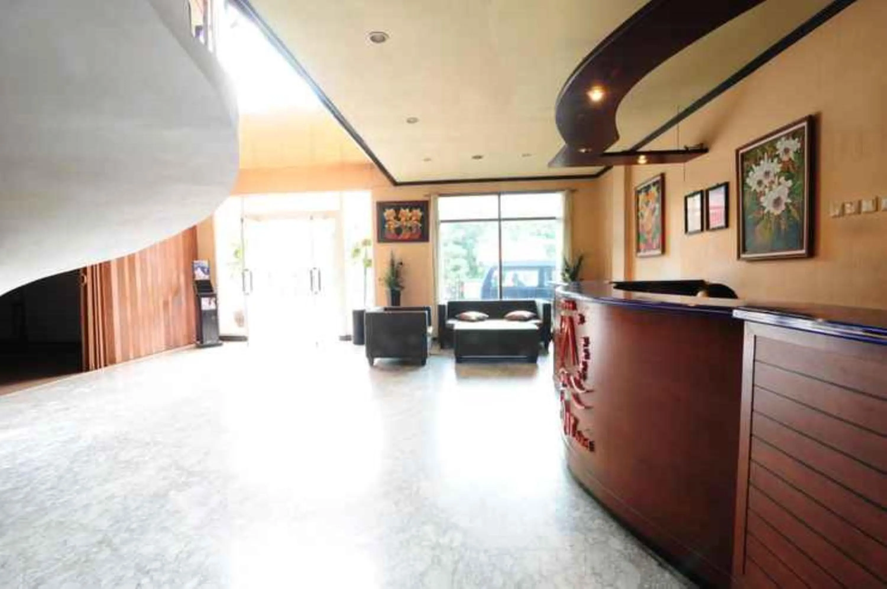 Lobby or reception in De'Qur Hotel Bandung