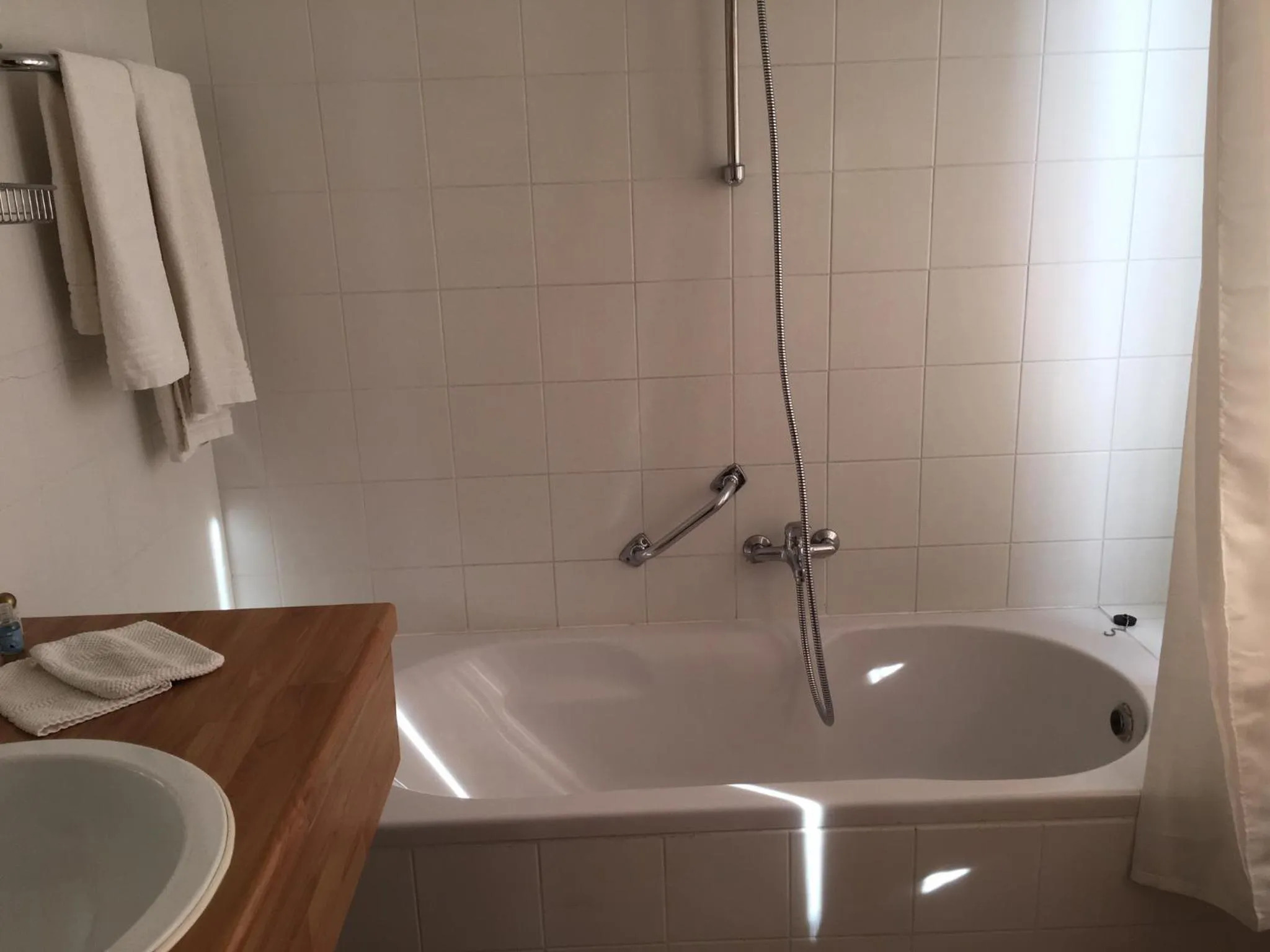 Bathroom in Hotel The New Fox