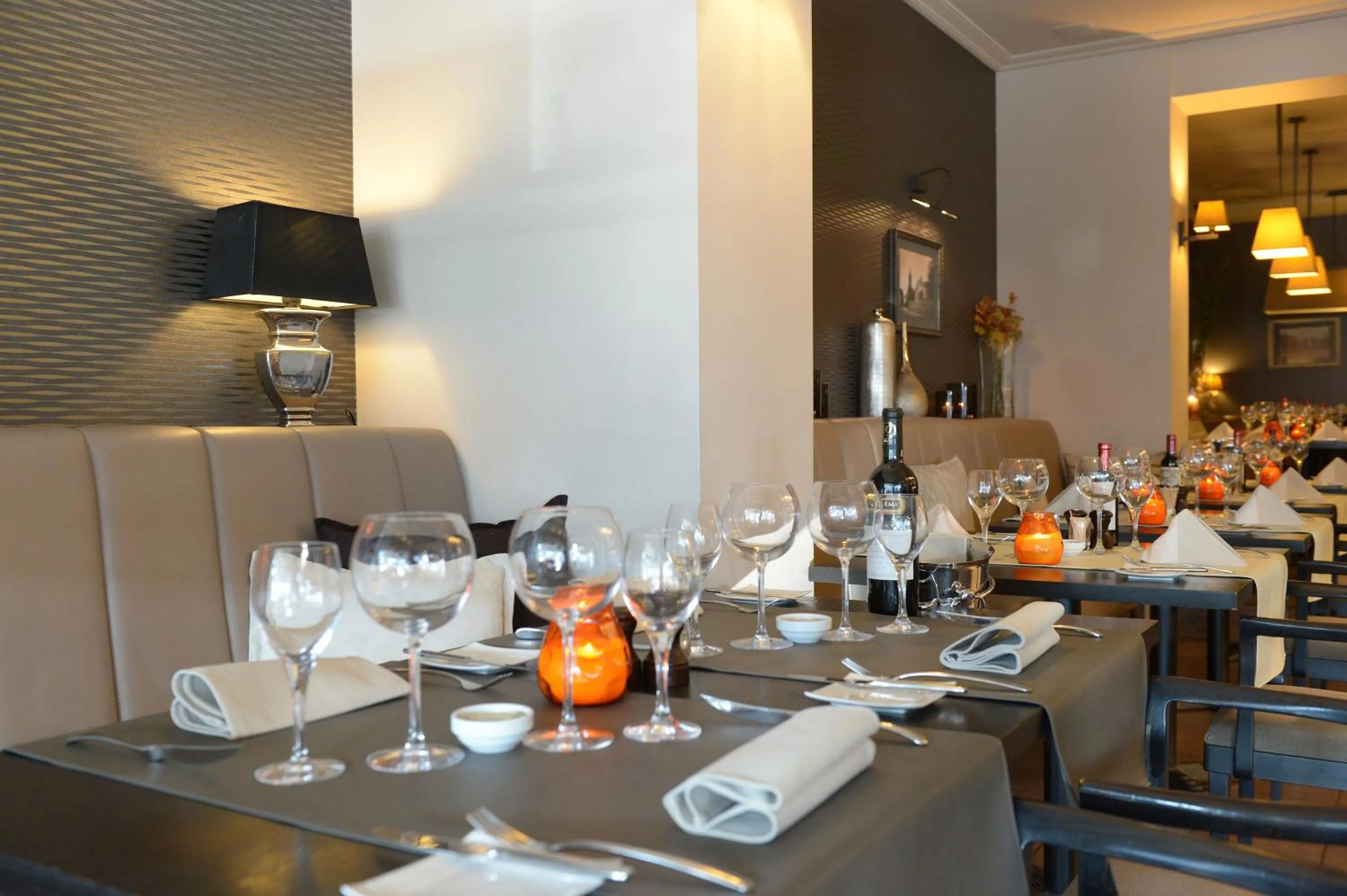 Restaurant/places to eat in Hotel The New Fox