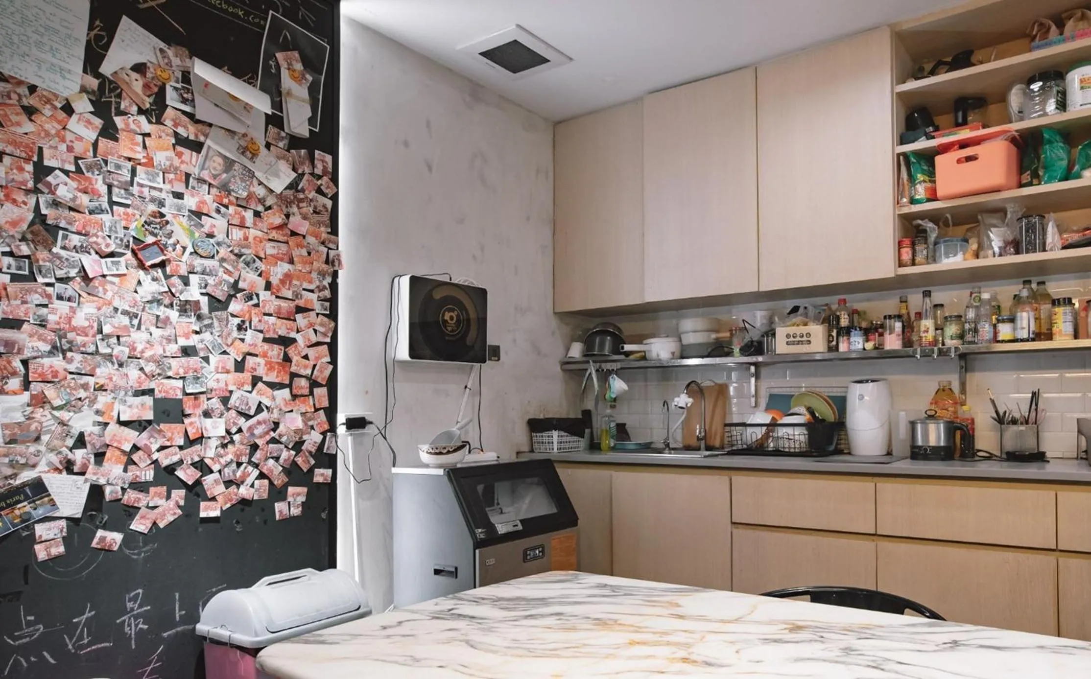 Kitchen or kitchenette in Cazz Hostel