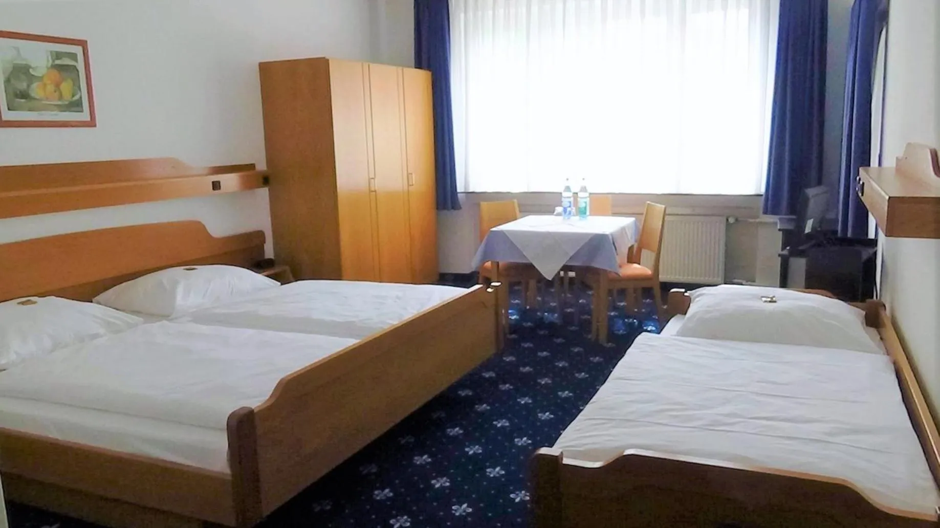 Bed in Hotel Zur Traube