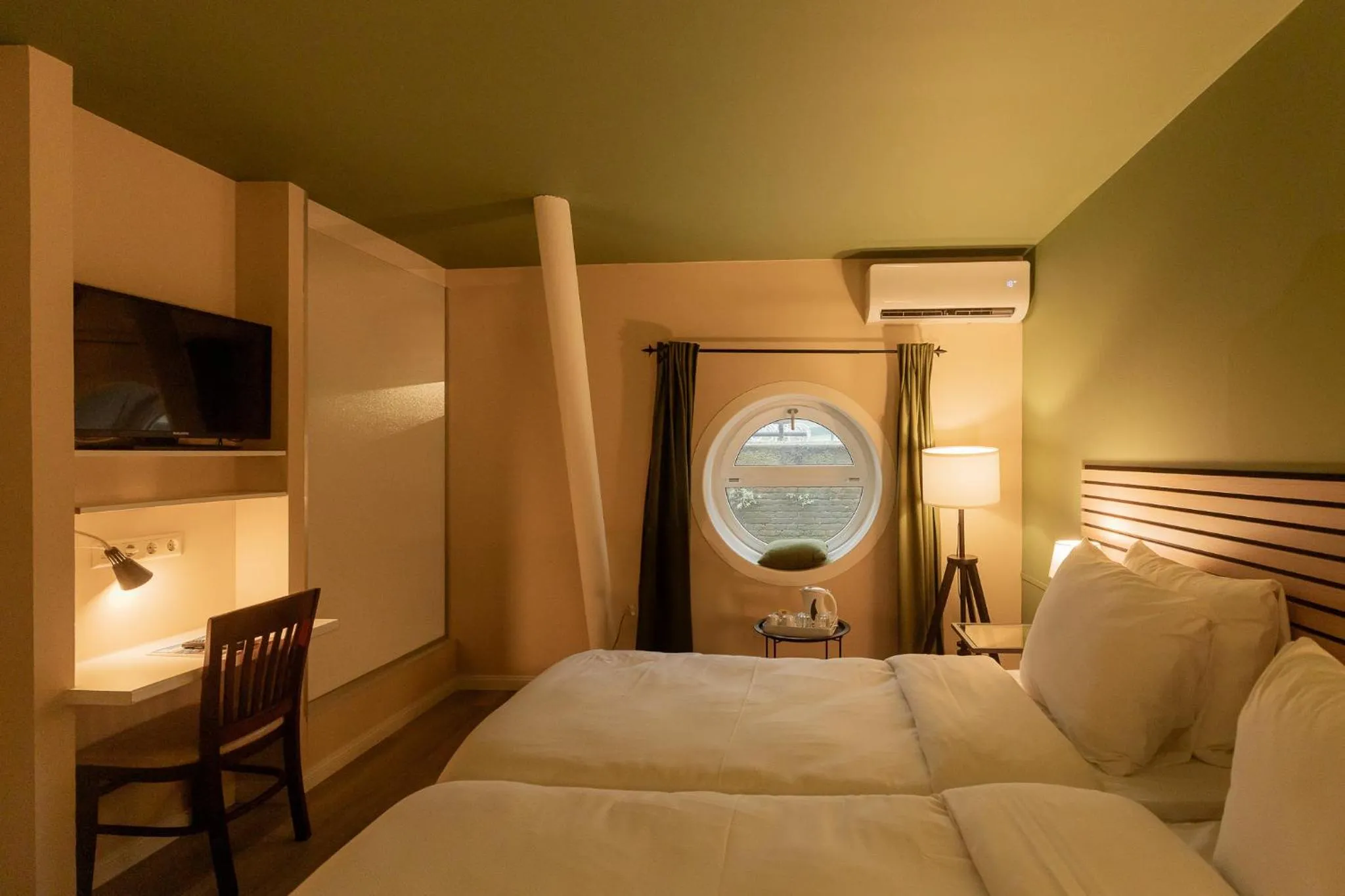 Bedroom, Bed in FLOATS by H2OTEL Rotterdam