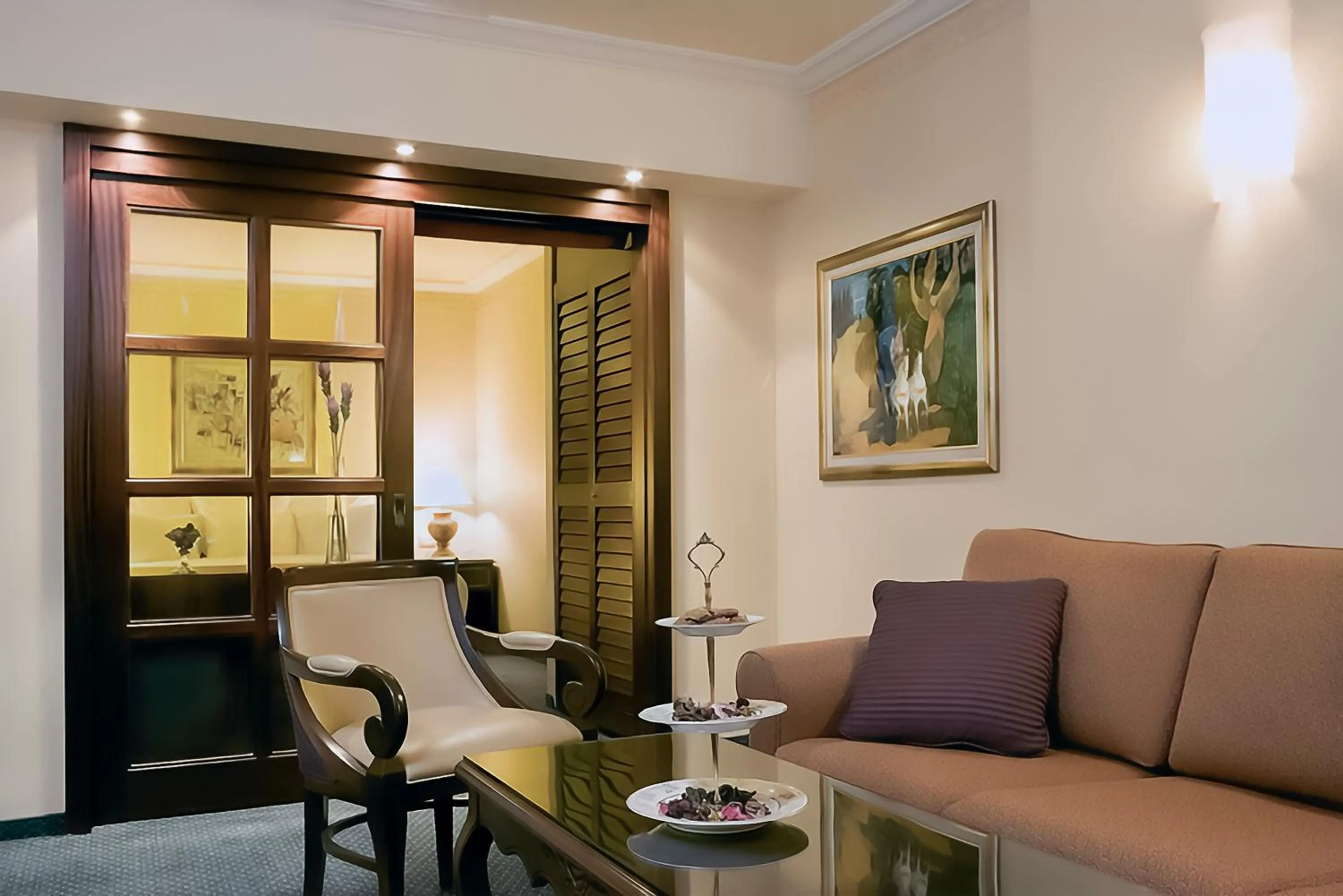 Living room in Renaissance Tel Aviv Hotel