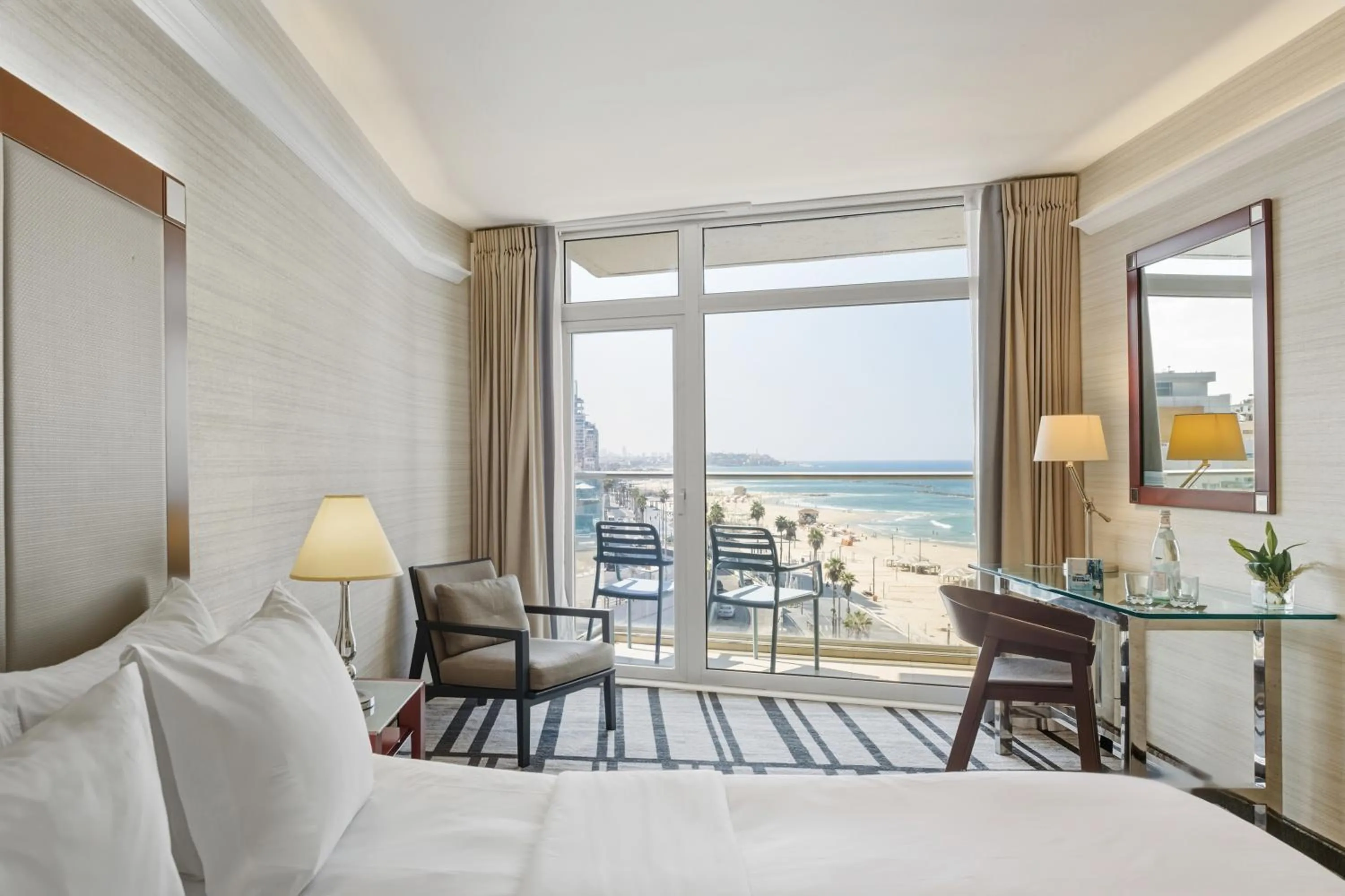 View (from property/room), Bed in Renaissance Tel Aviv Hotel