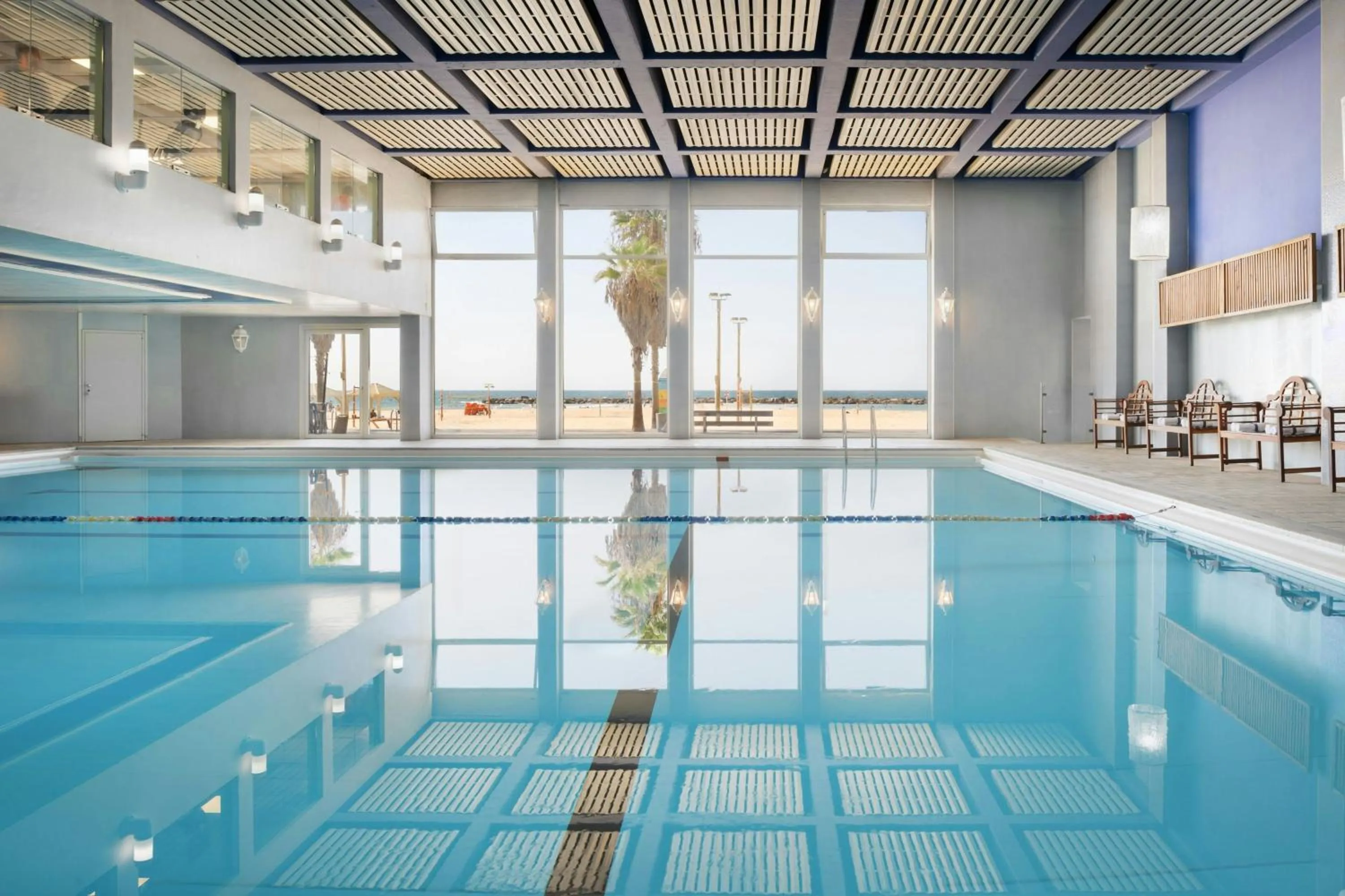 Swimming pool in Renaissance Tel Aviv Hotel