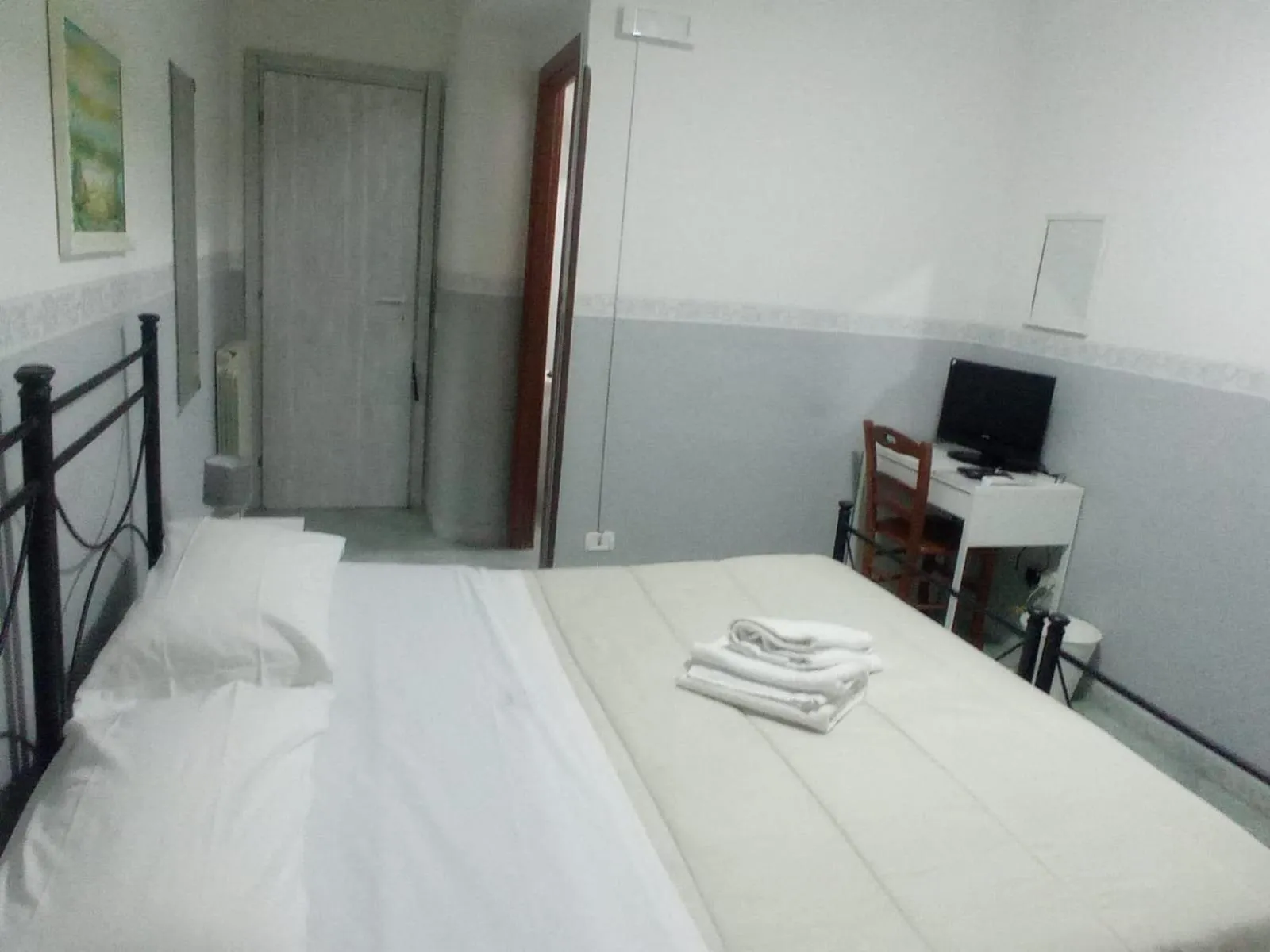 Bedroom, Bed in Hotel Alloggio Del Conte