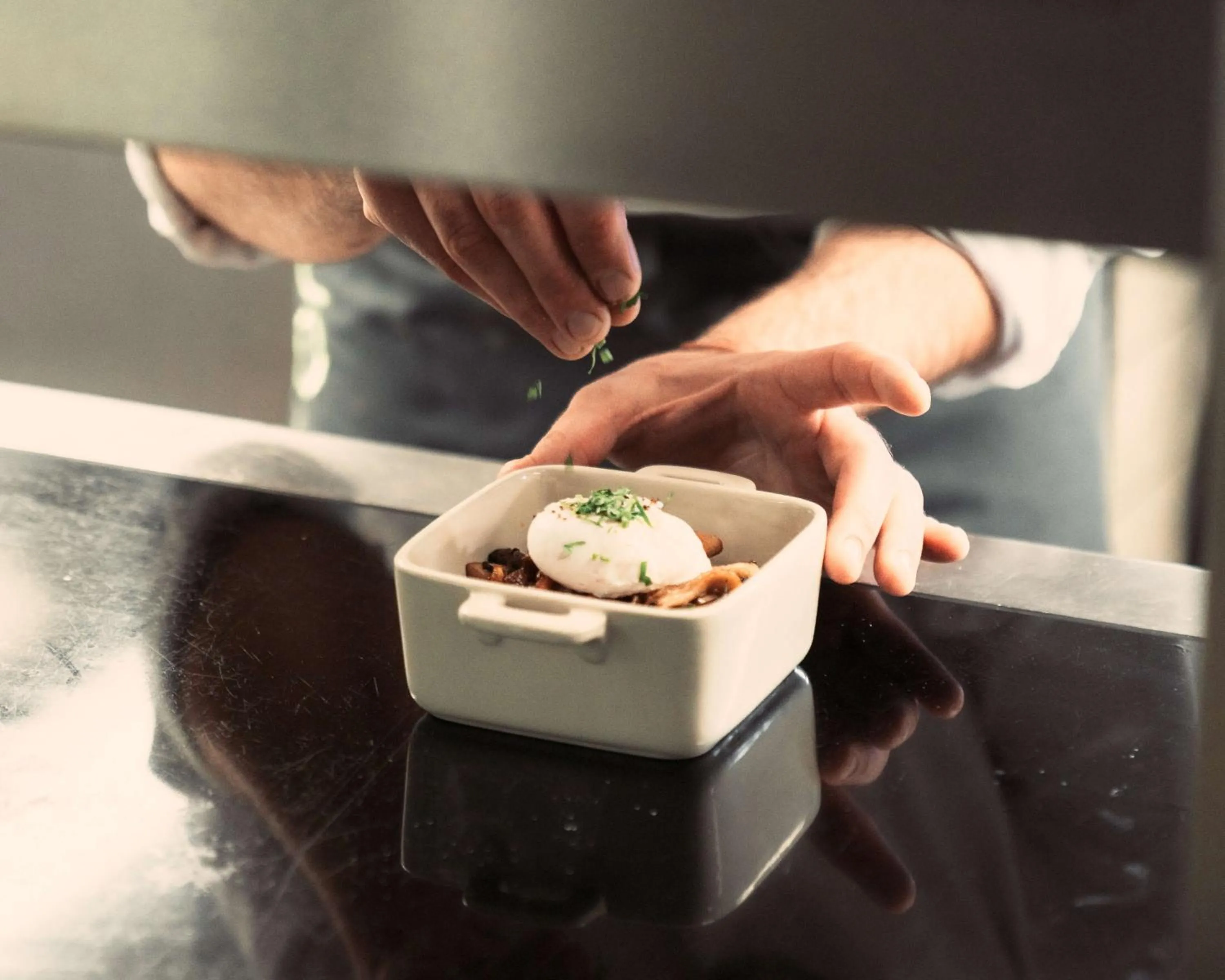 Restaurant/places to eat in chetzeron