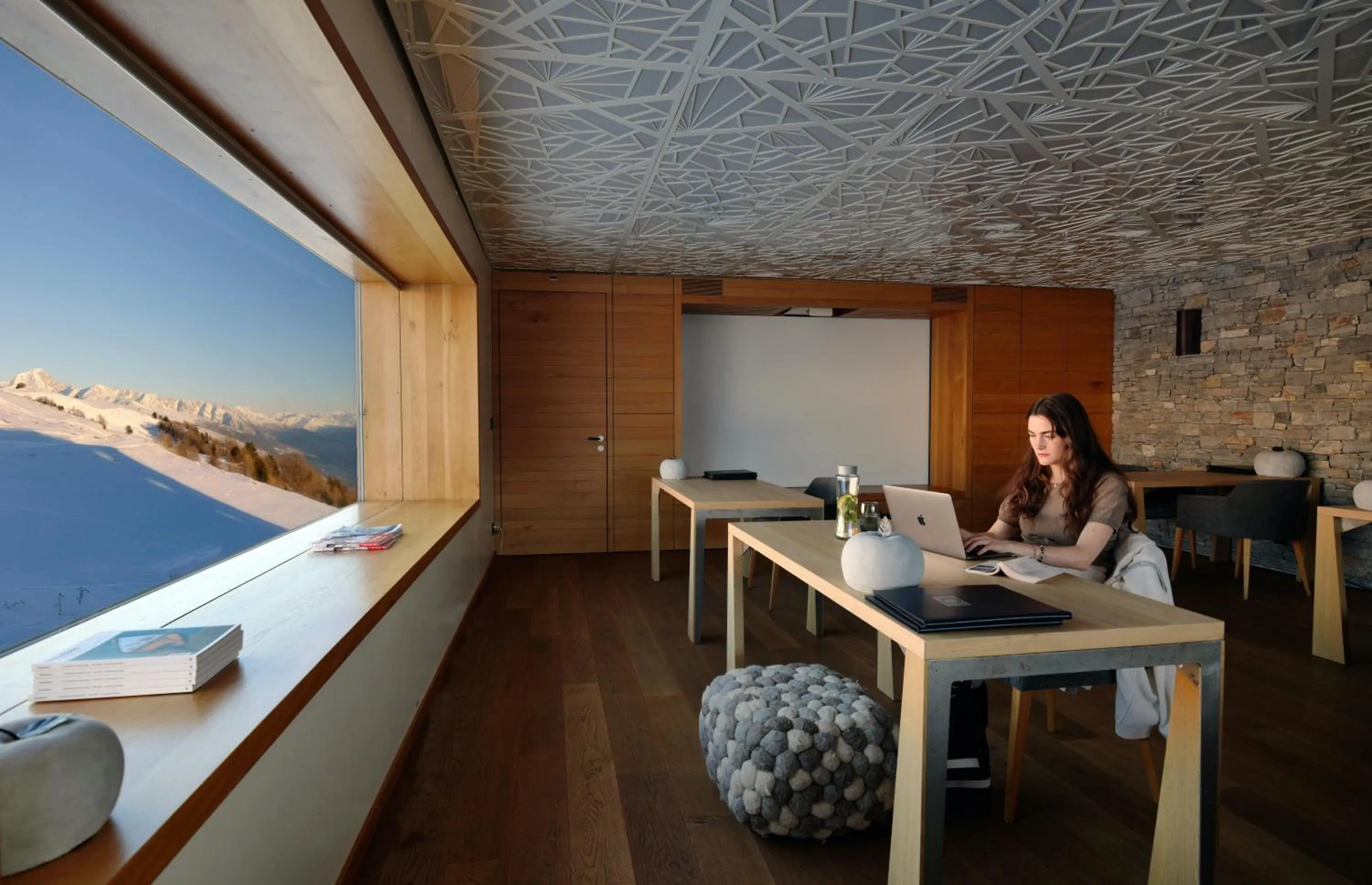 Seating area in chetzeron