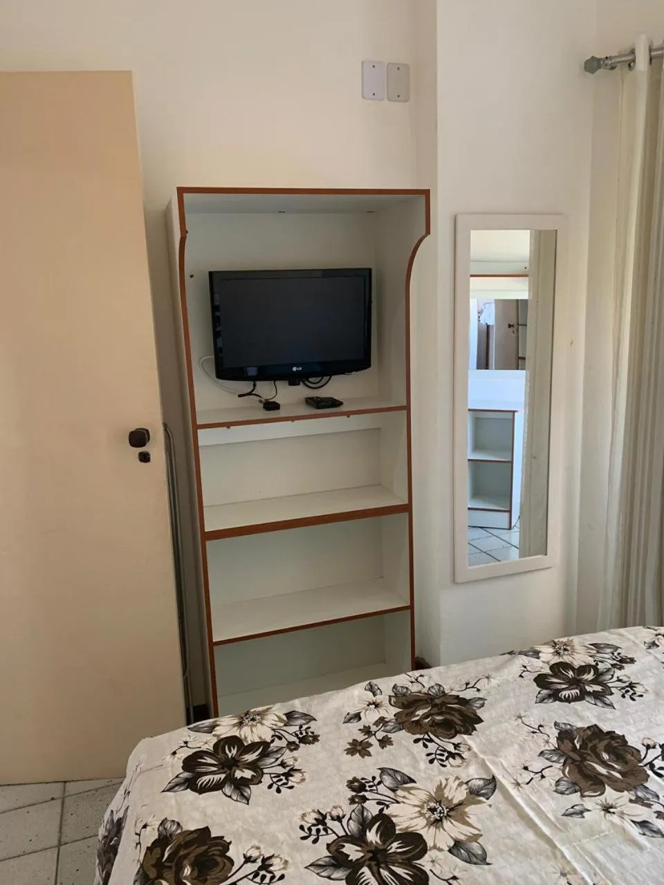 TV and multimedia, Bed in Apartamento Velozo Santos