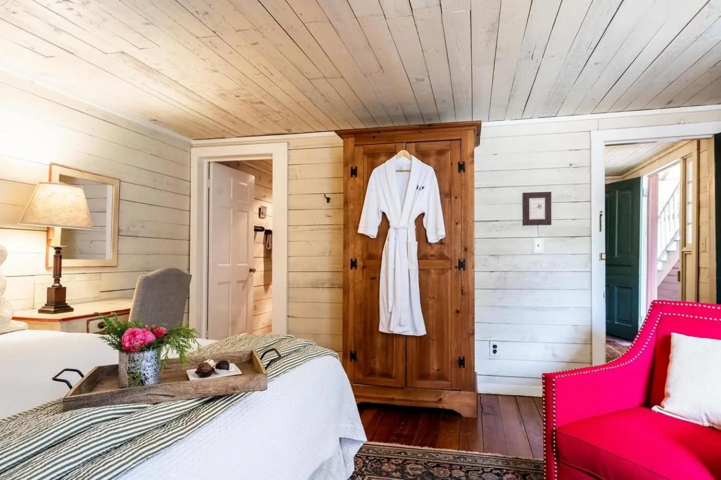 Glen-Ella Springs Hotel & Restaurant