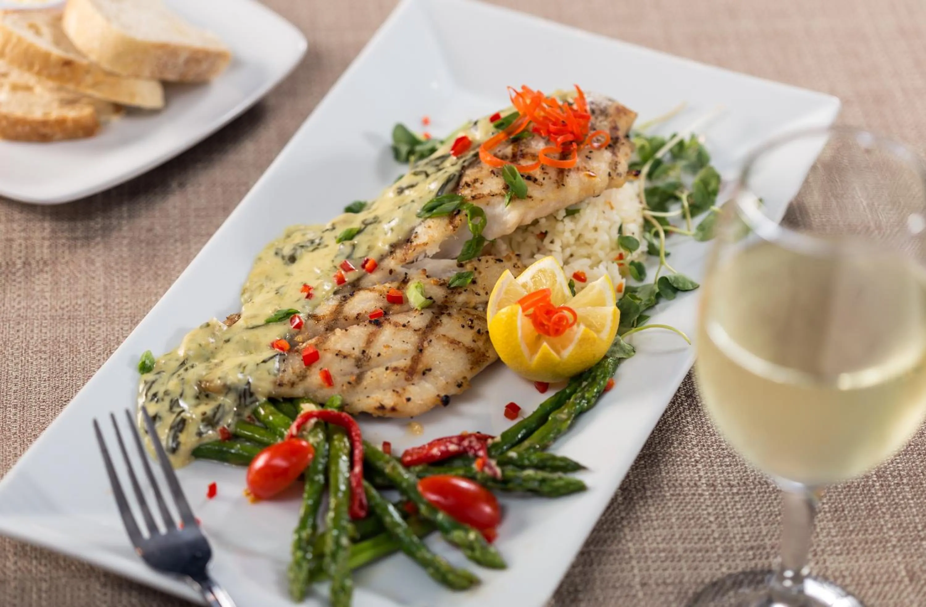 Restaurant/places to eat in Glen-Ella Springs Hotel & Restaurant