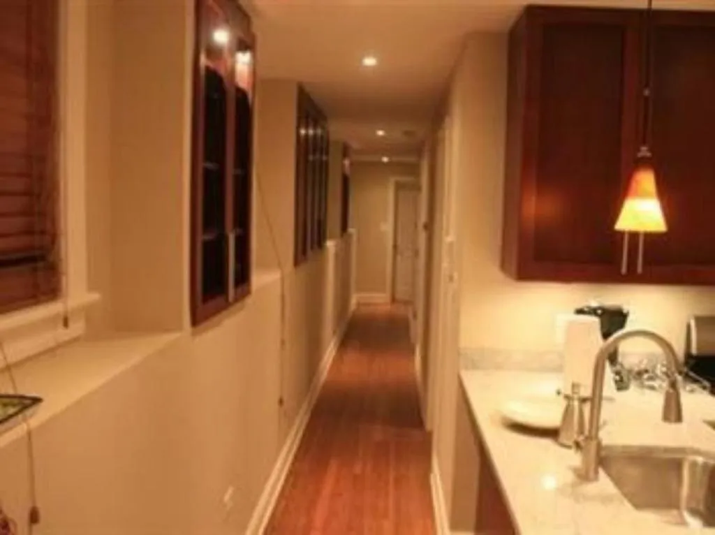 Other in Roscoe Village Guesthouse