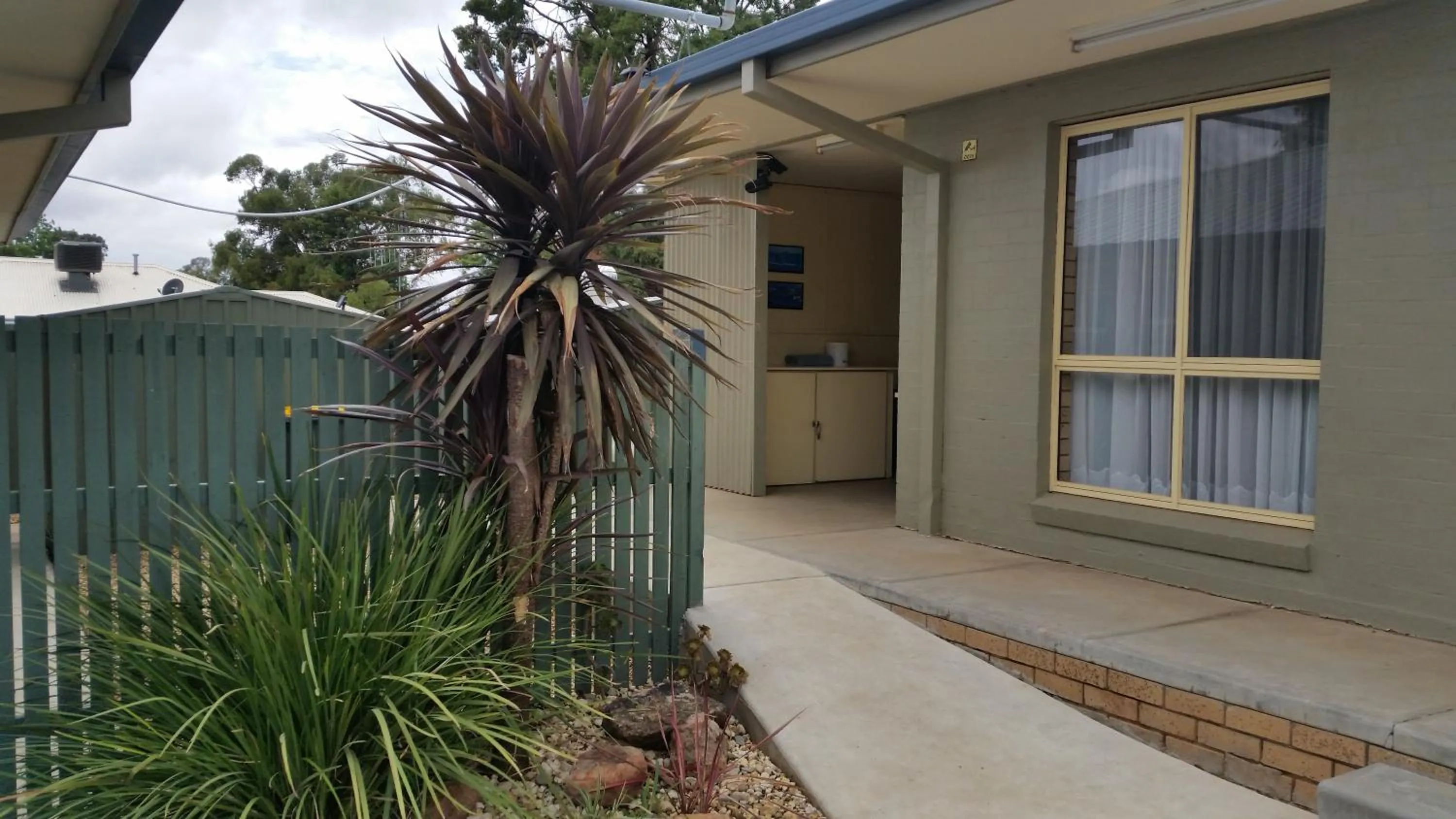 Property building in Sunrise Motel