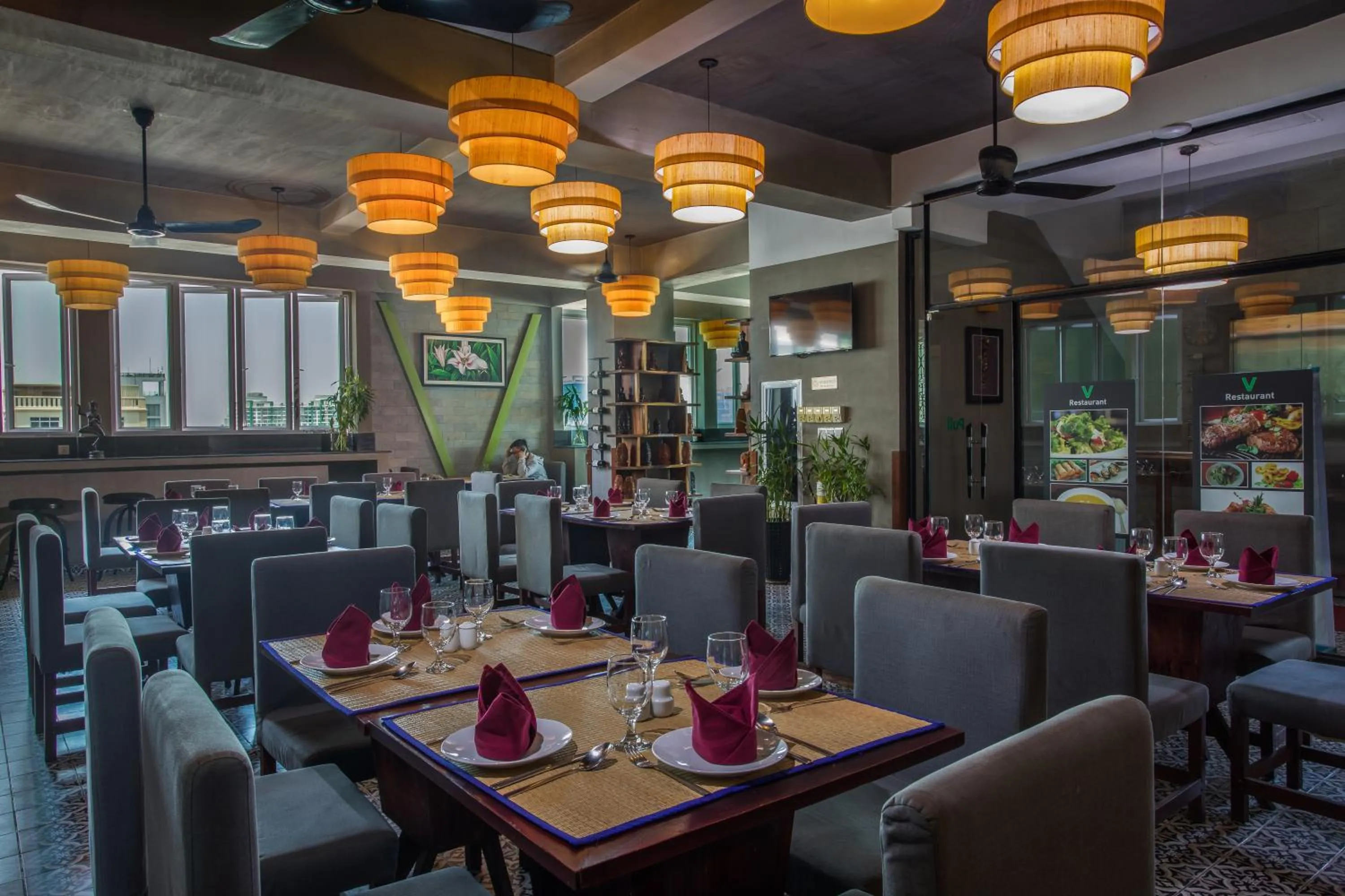 Food and drinks, Restaurant/Places to Eat in V Hotel Phnom Penh