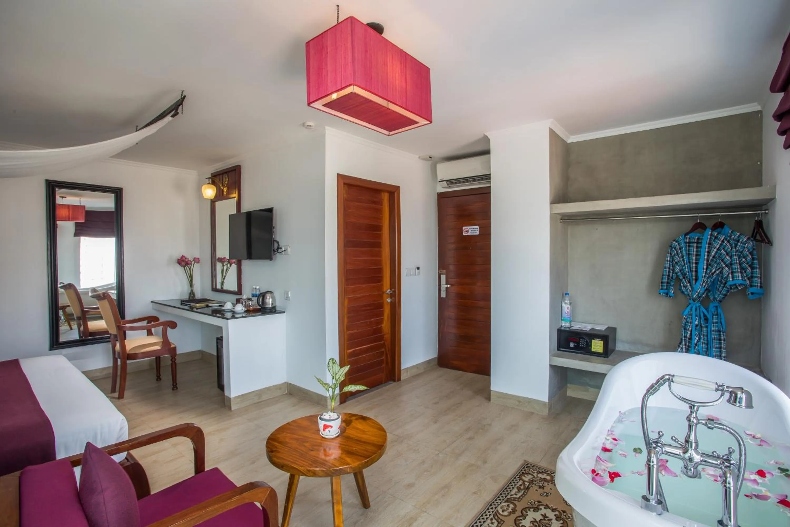 Bedroom in V Hotel Phnom Penh